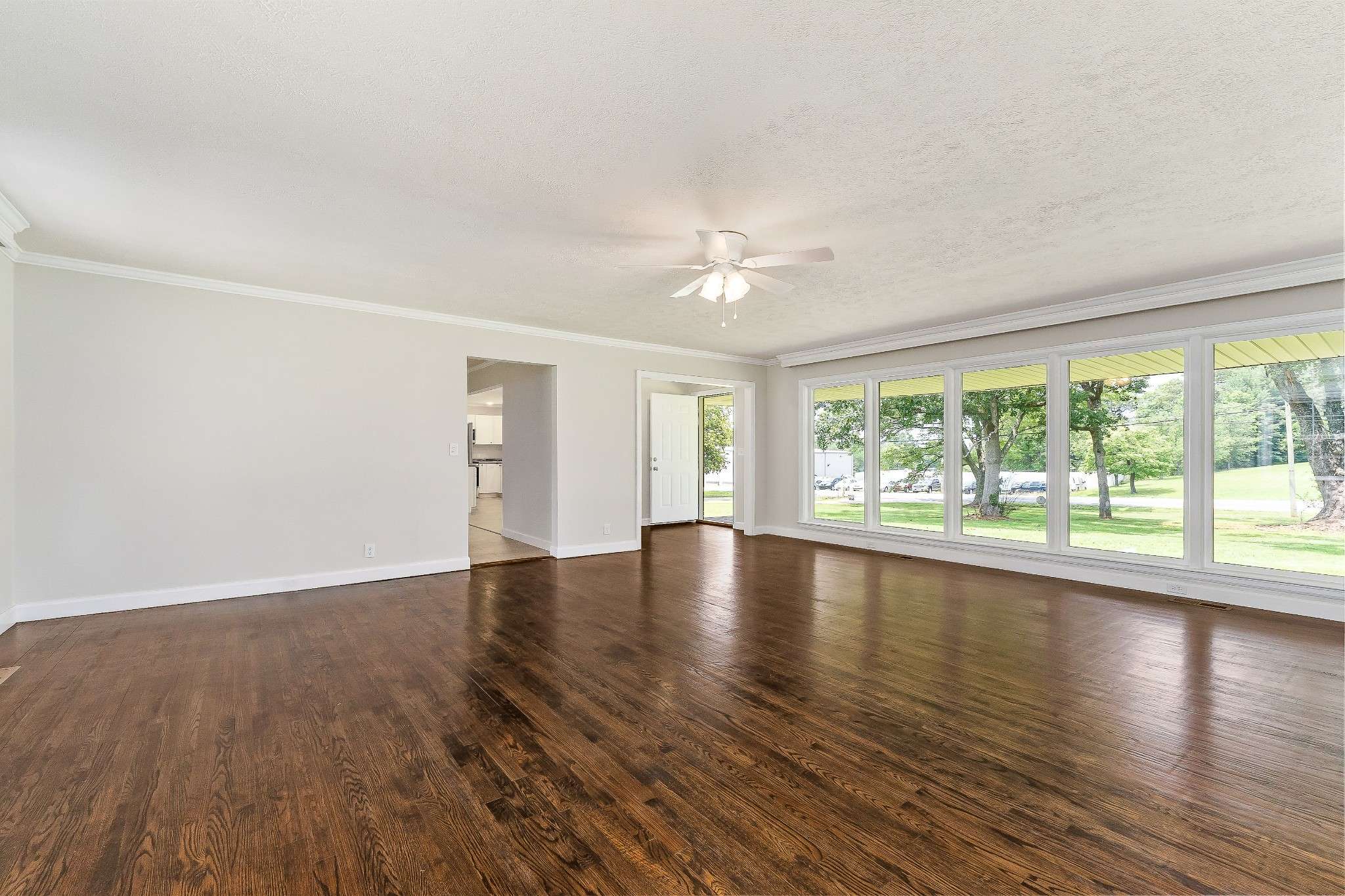 Cookeville, TN 38501,2136 W Broad St
