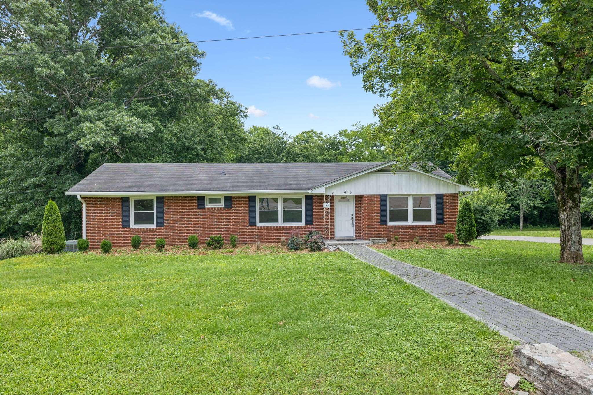 Columbia, TN 38401,415 Porter Cir