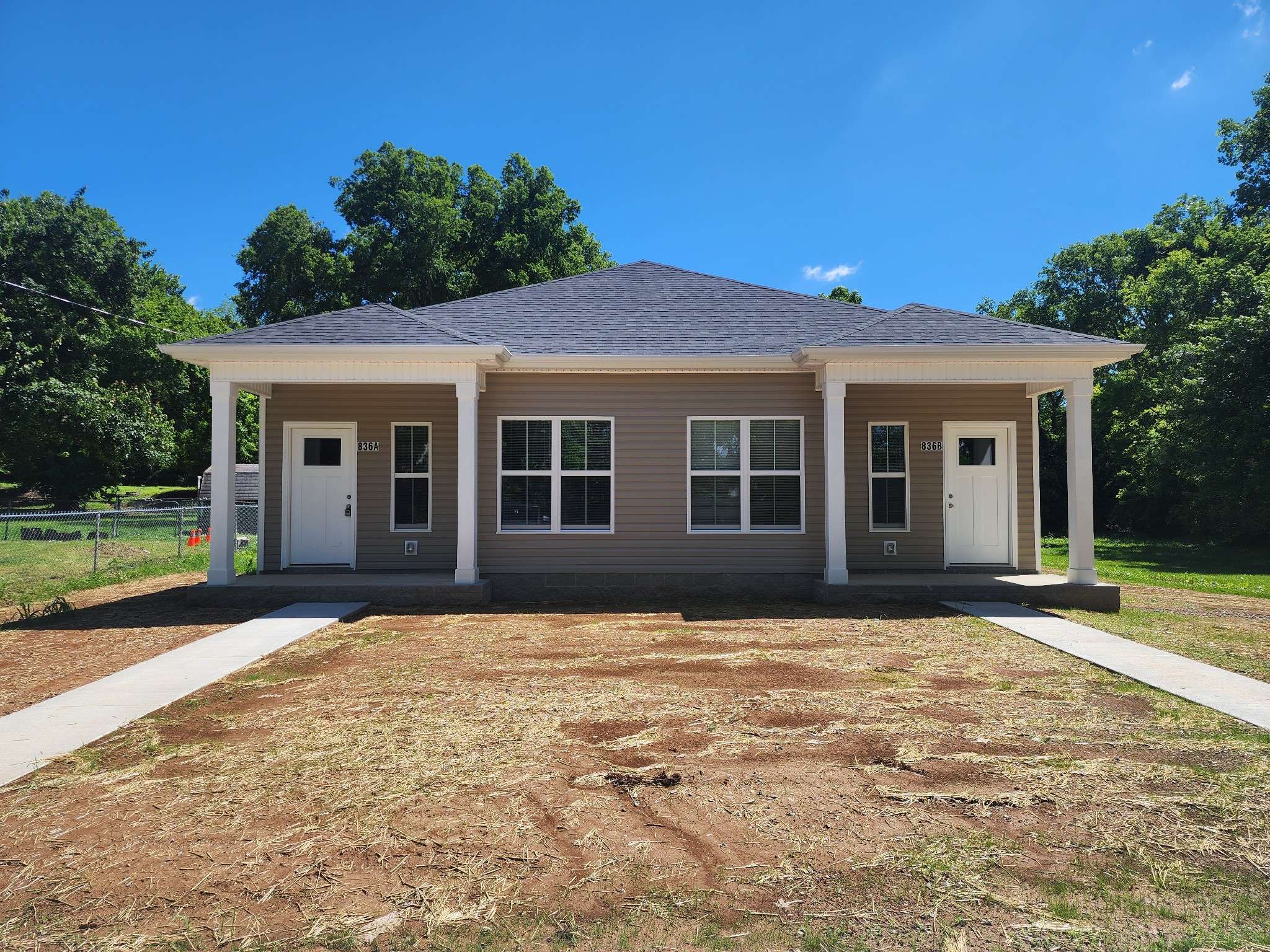 Hopkinsville, KY 42240,836 E 21st St #A