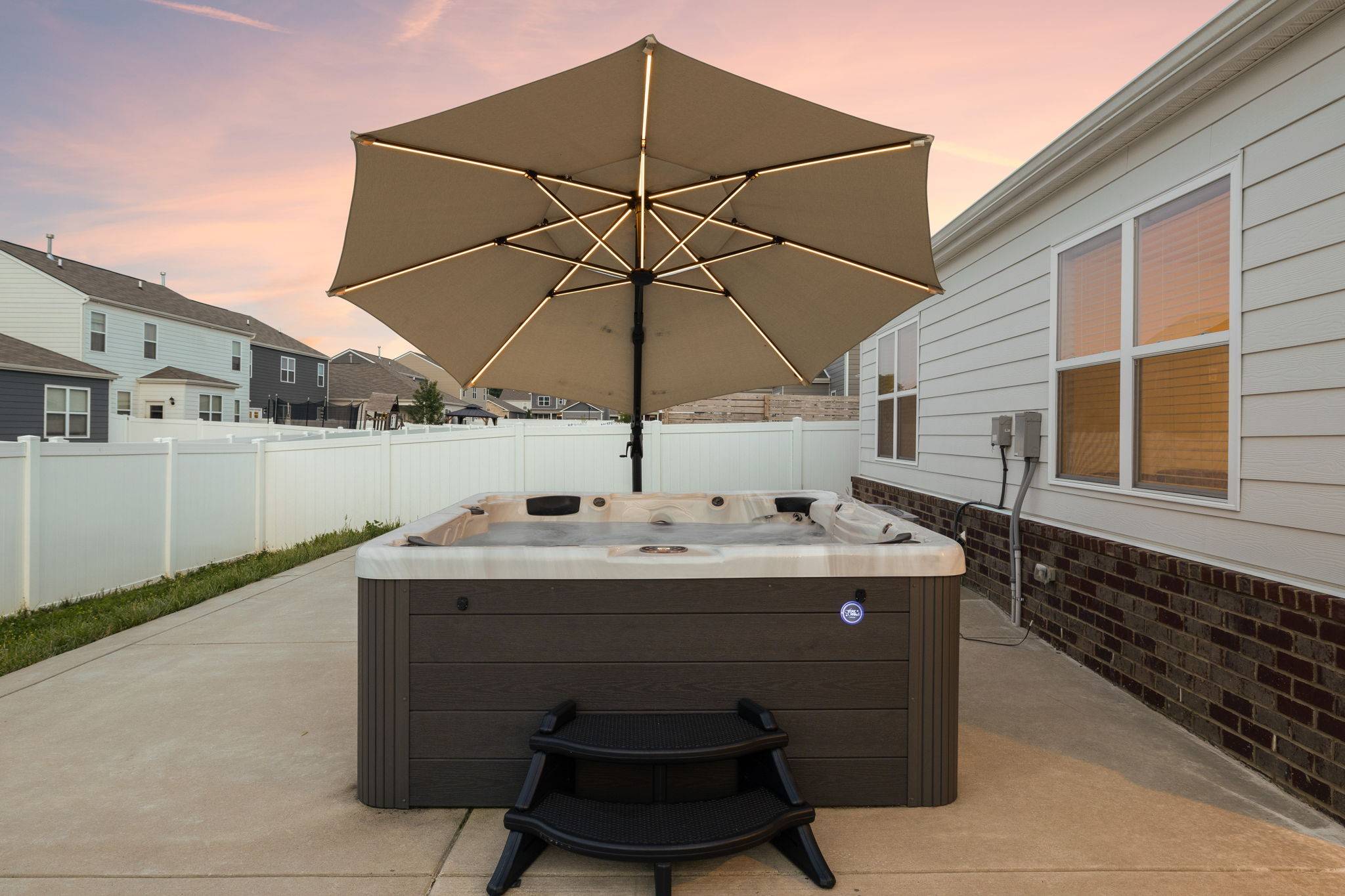 White House, TN 37188,8044 Typhani Way