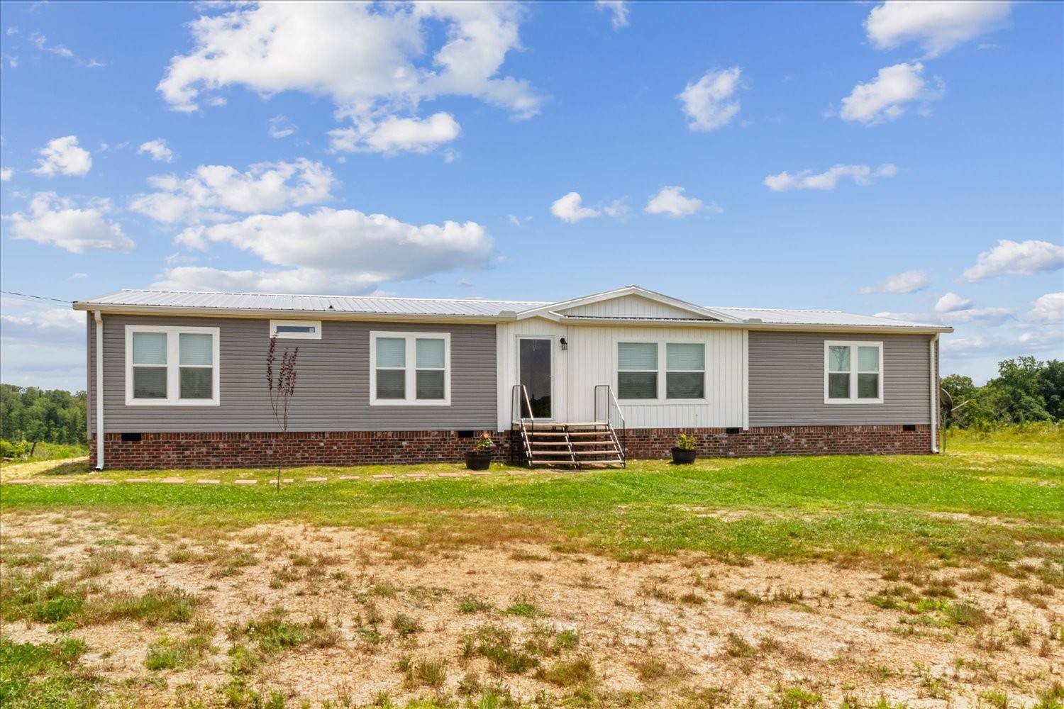 Hohenwald, TN 38462,418 Springer Rd