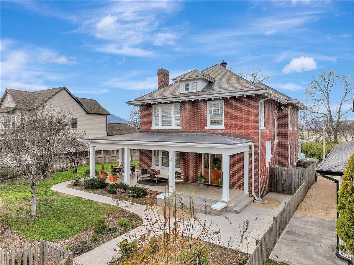 Chattanooga, TN 37404,709 S Greenwood Avenue #S