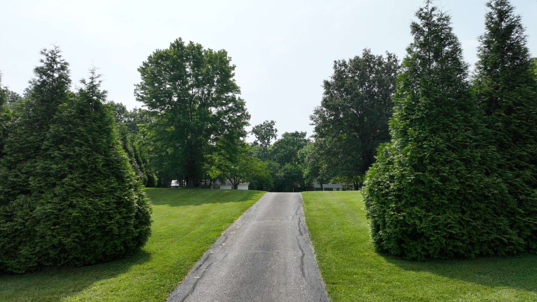 Hopkinsville, KY 42240,4996 Riverbend Rd