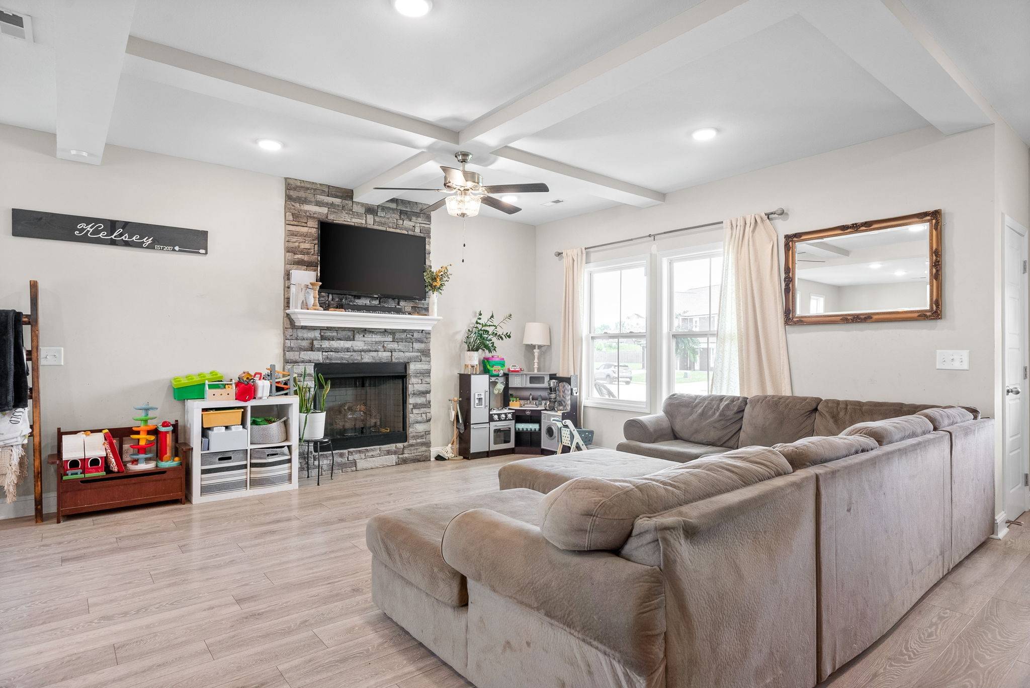 Clarksville, TN 37040,1098 Eagles View Dr