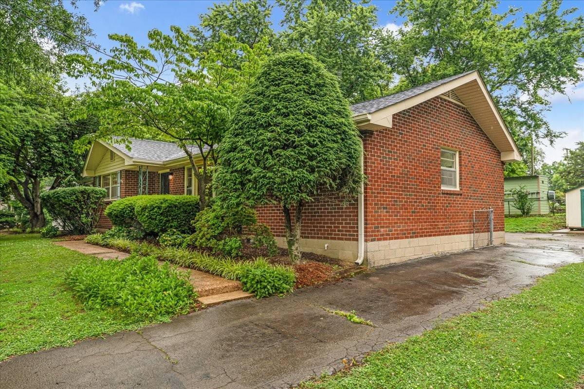 Nashville, TN 37216,1906 Pinehurst Dr
