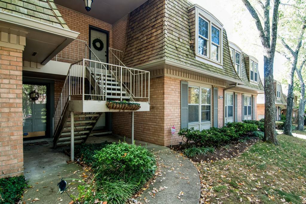 Nashville, TN 37215,3000 Hillsboro Pike #129