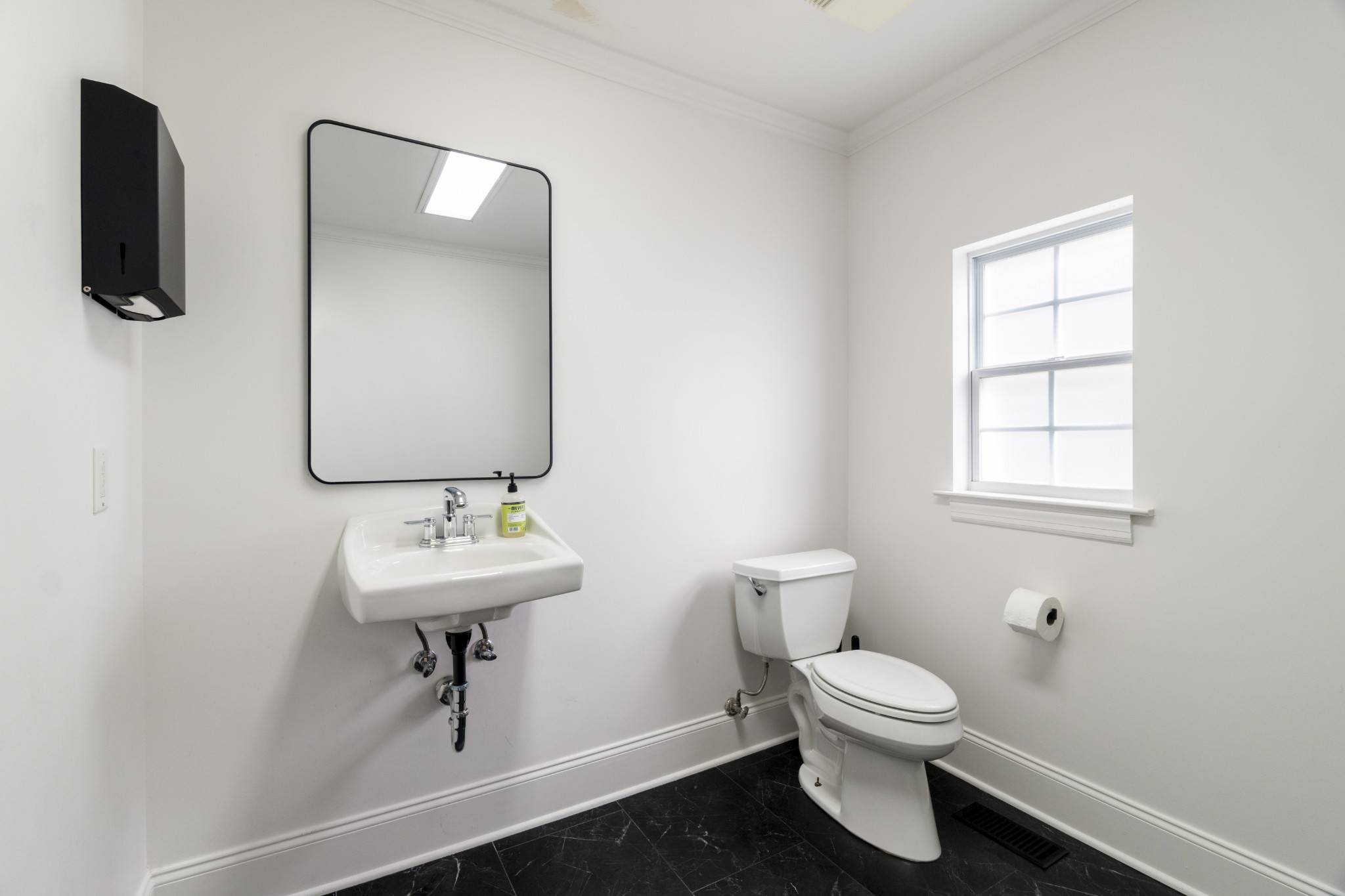 Nashville, TN 37215,4105 Hillsboro Cir