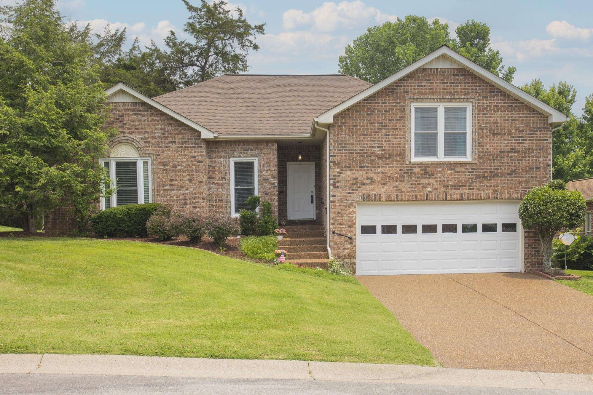 Nashville, TN 37221,7212 Magnolia Hills Dr
