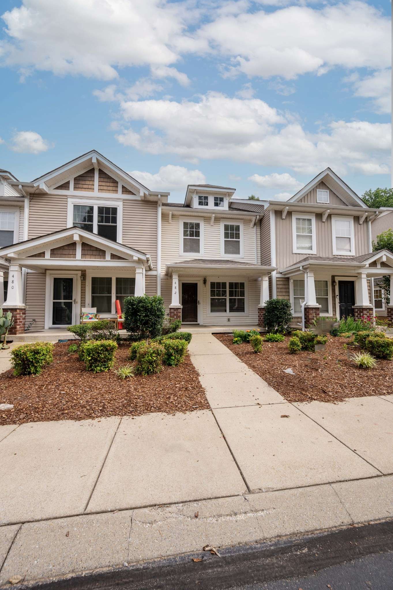 Nashville, TN 37217,482 Flintlock Ct