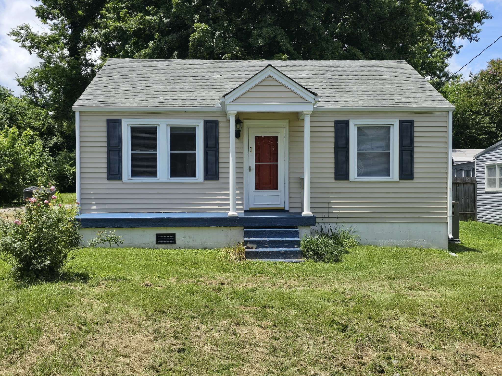 Columbia, TN 38401,1902 Paul Dr