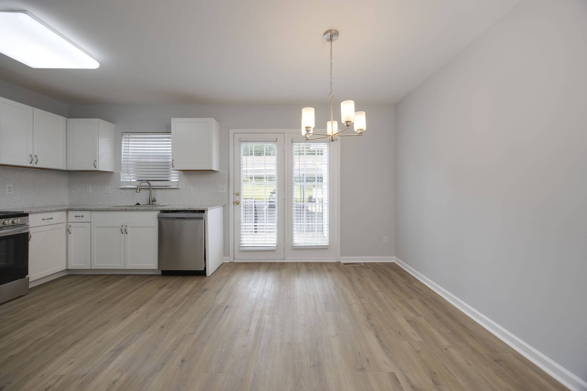 Nashville, TN 37209,7470 Charlotte Pike #3