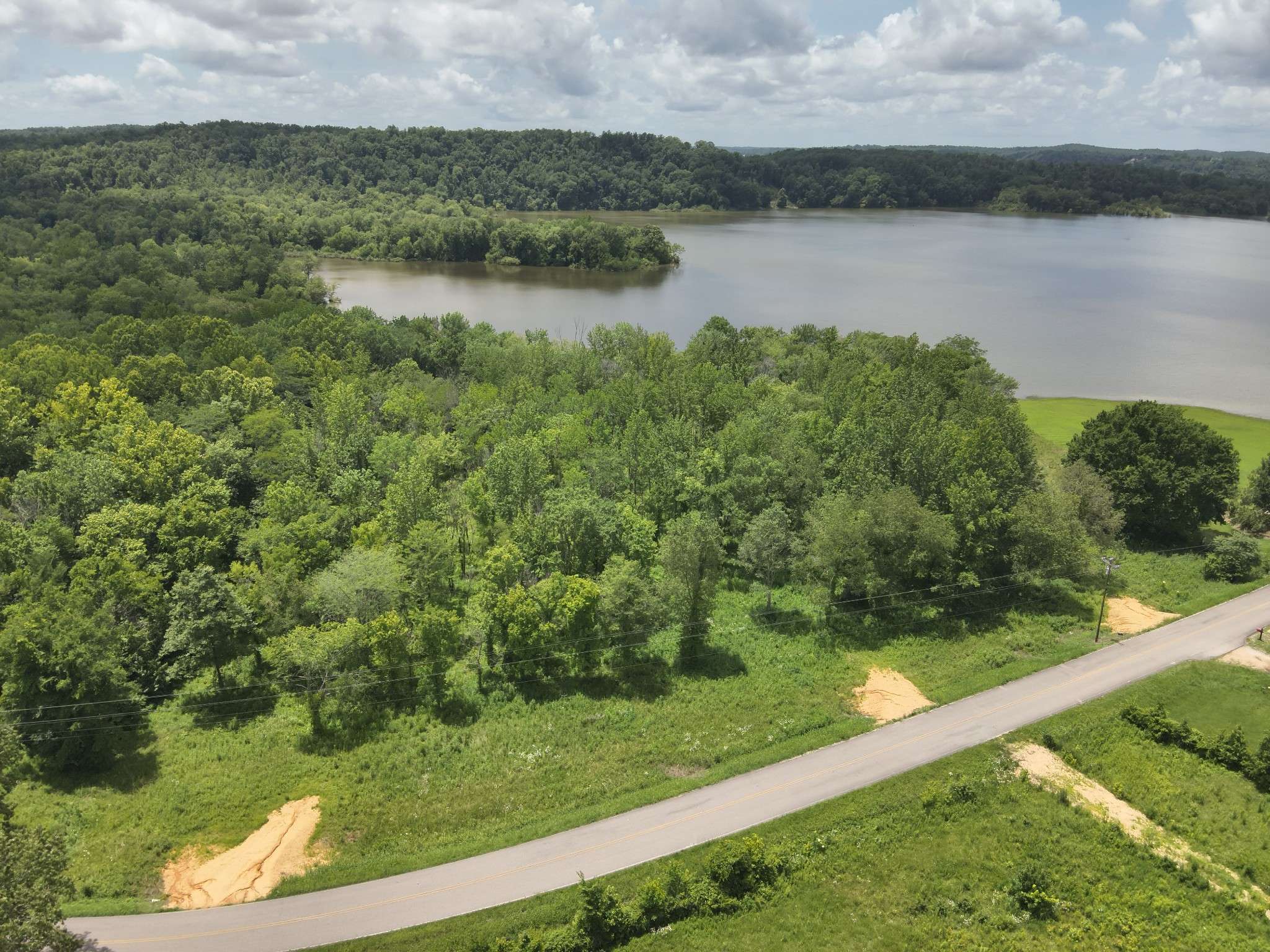 Linden, TN 37096,0 Toms Creek Rd