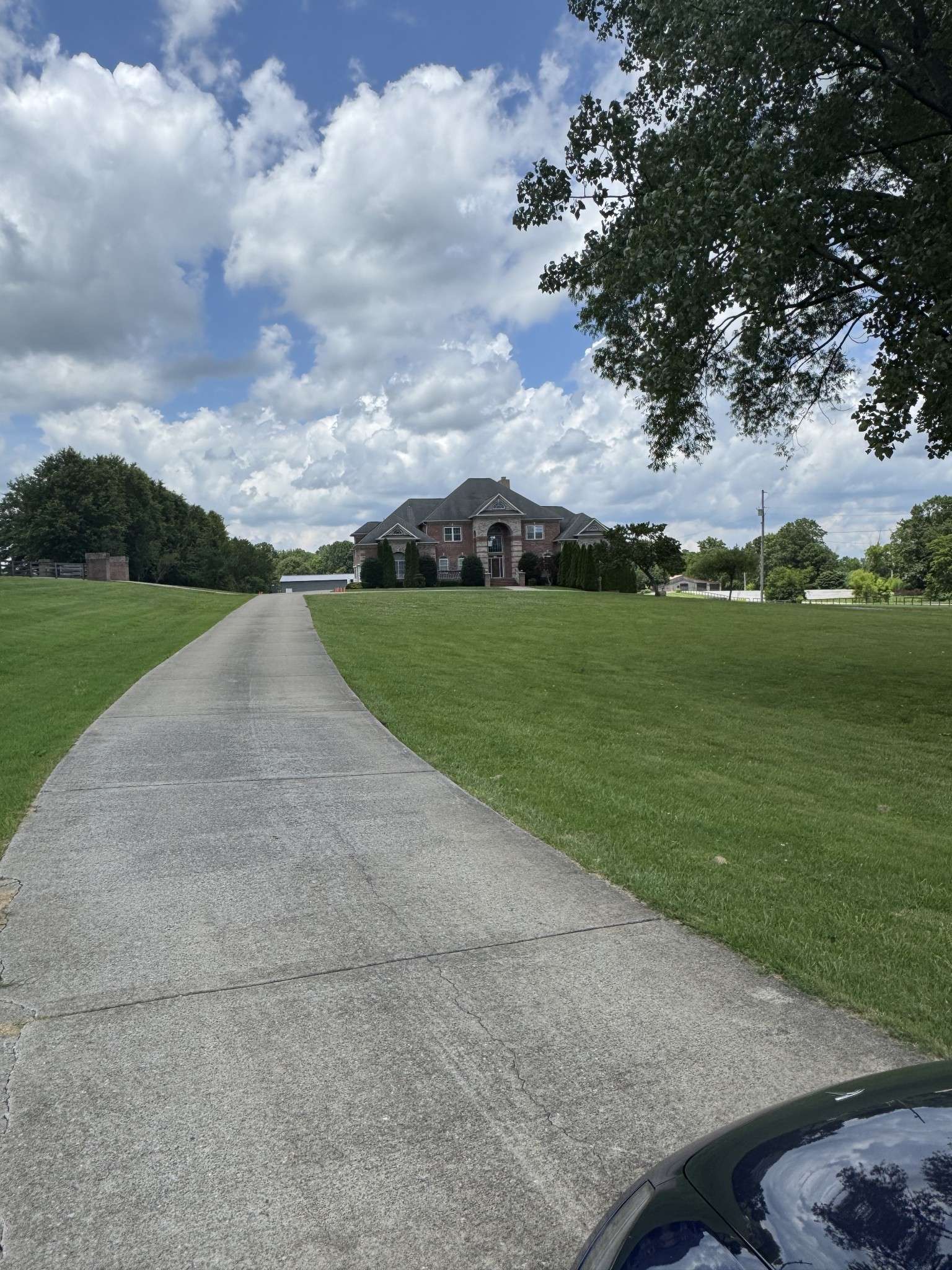 Gallatin, TN 37066,1616 Long Hollow Pike