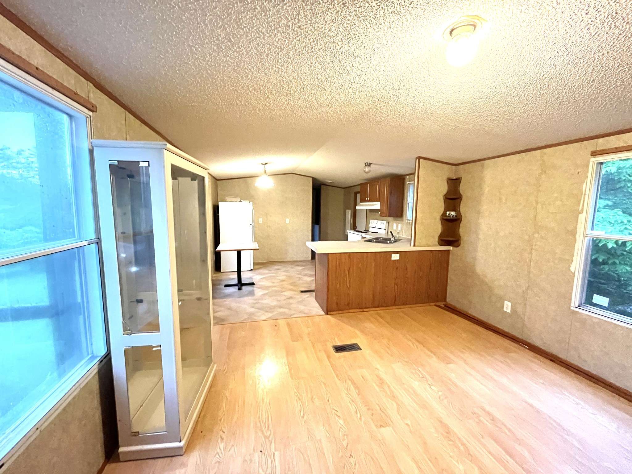 Cumberland City, TN 37050,847 Jim Lyle Rd