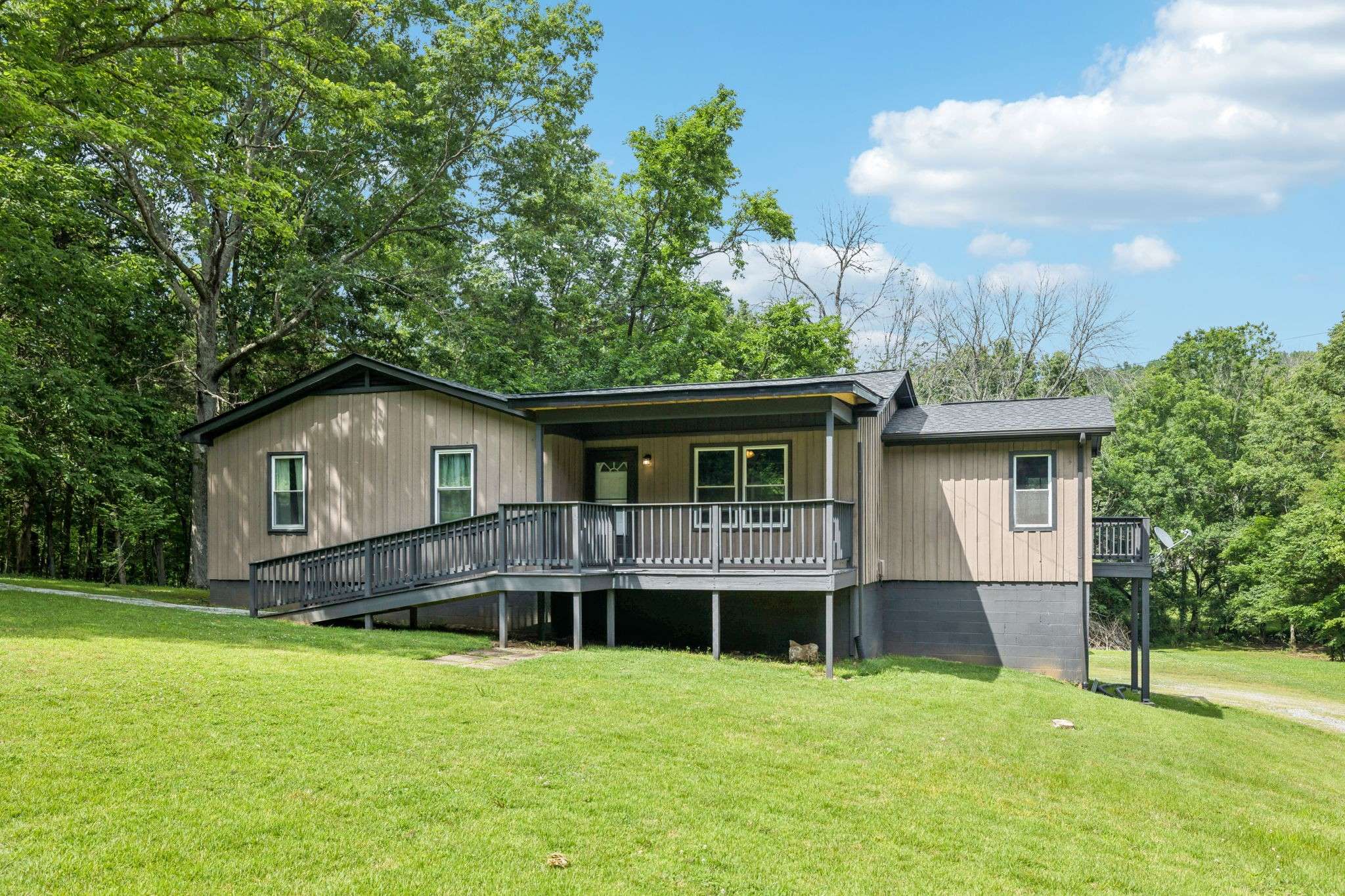 Woodbury, TN 37190,411 Tanglewood Dr