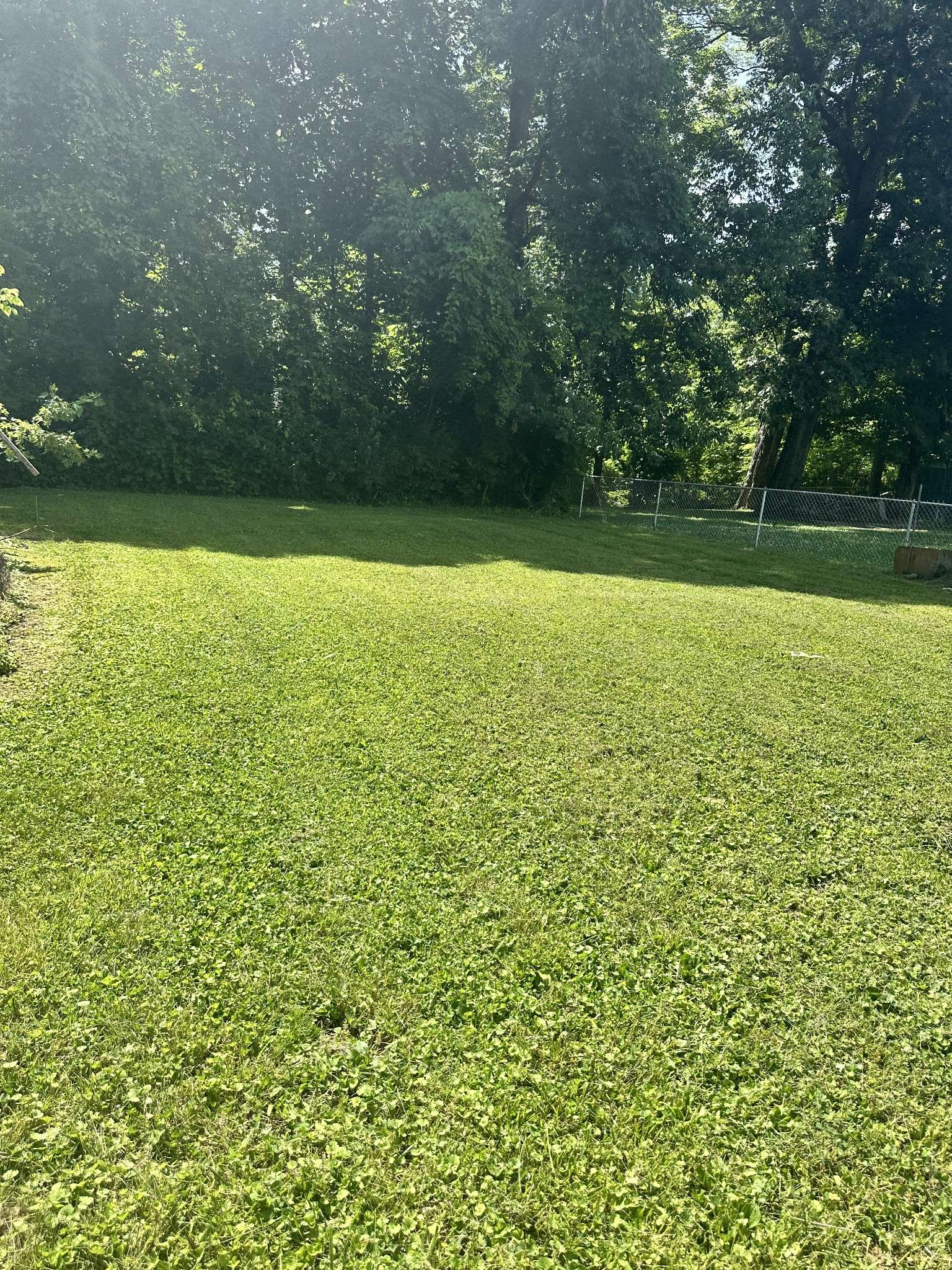 Hopkinsville, KY 42240,301 Apache Dr