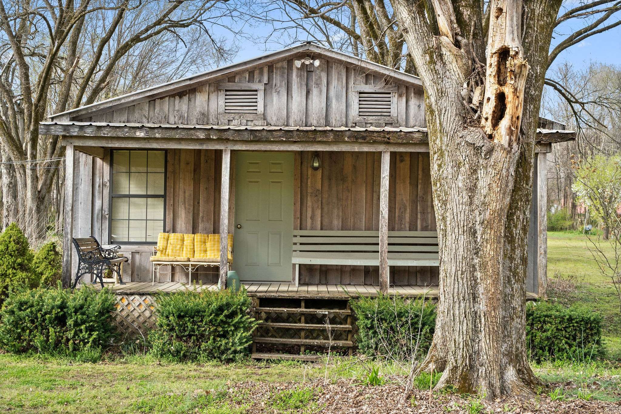 Stewart, TN 37175,35 Airport Ln