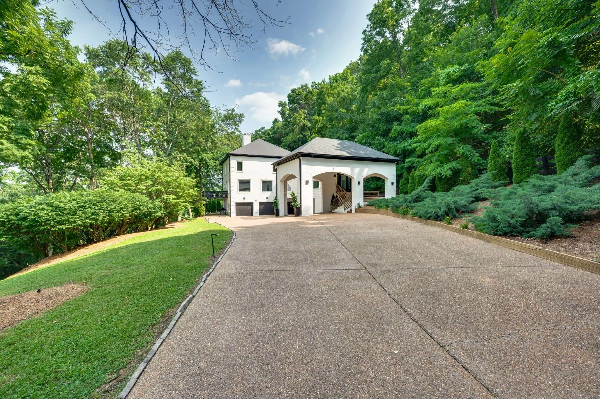 Brentwood, TN 37027,1002 Cadbury Ct