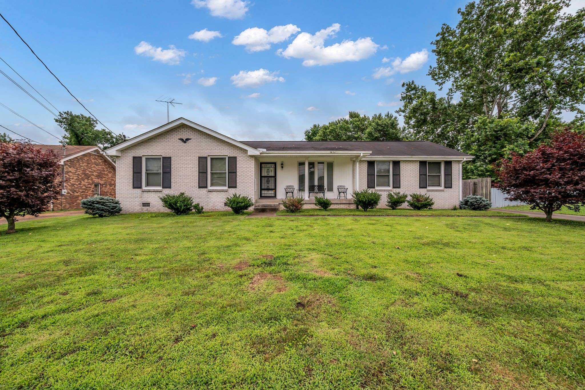 Hendersonville, TN 37075,122 Grapevine Rd