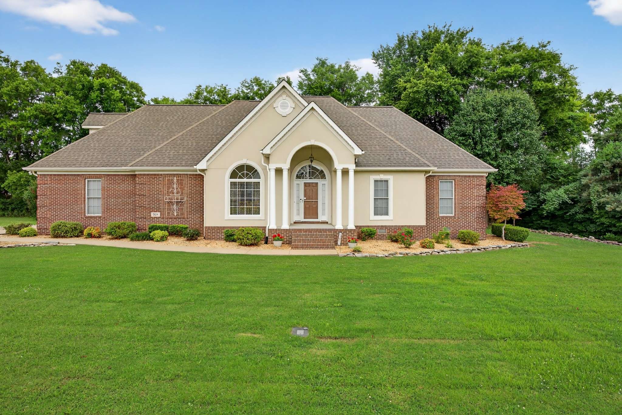 Fayetteville, TN 37334,908 Bellemeade Dr