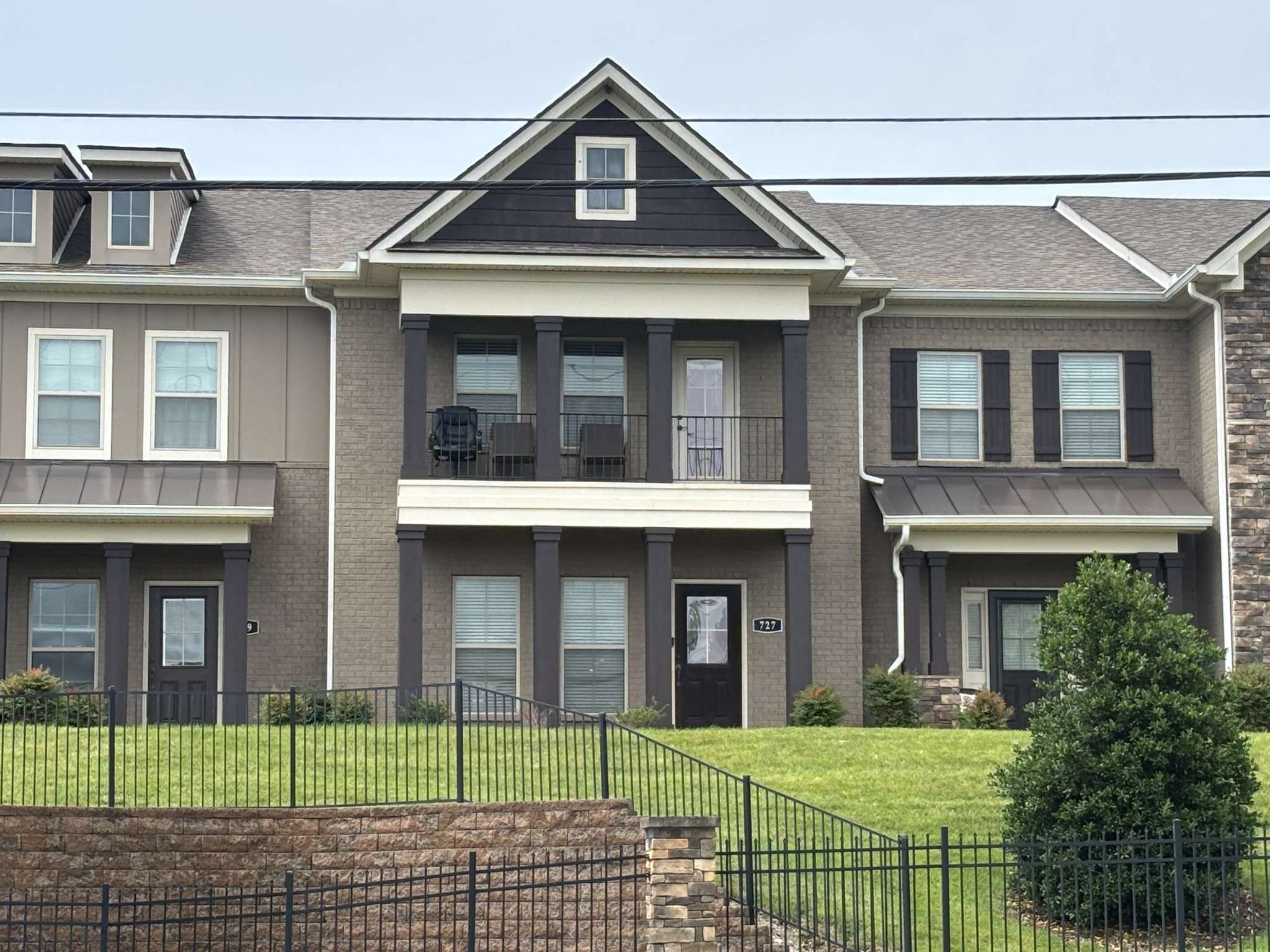 Murfreesboro, TN 37130,727 Black Colt Dr