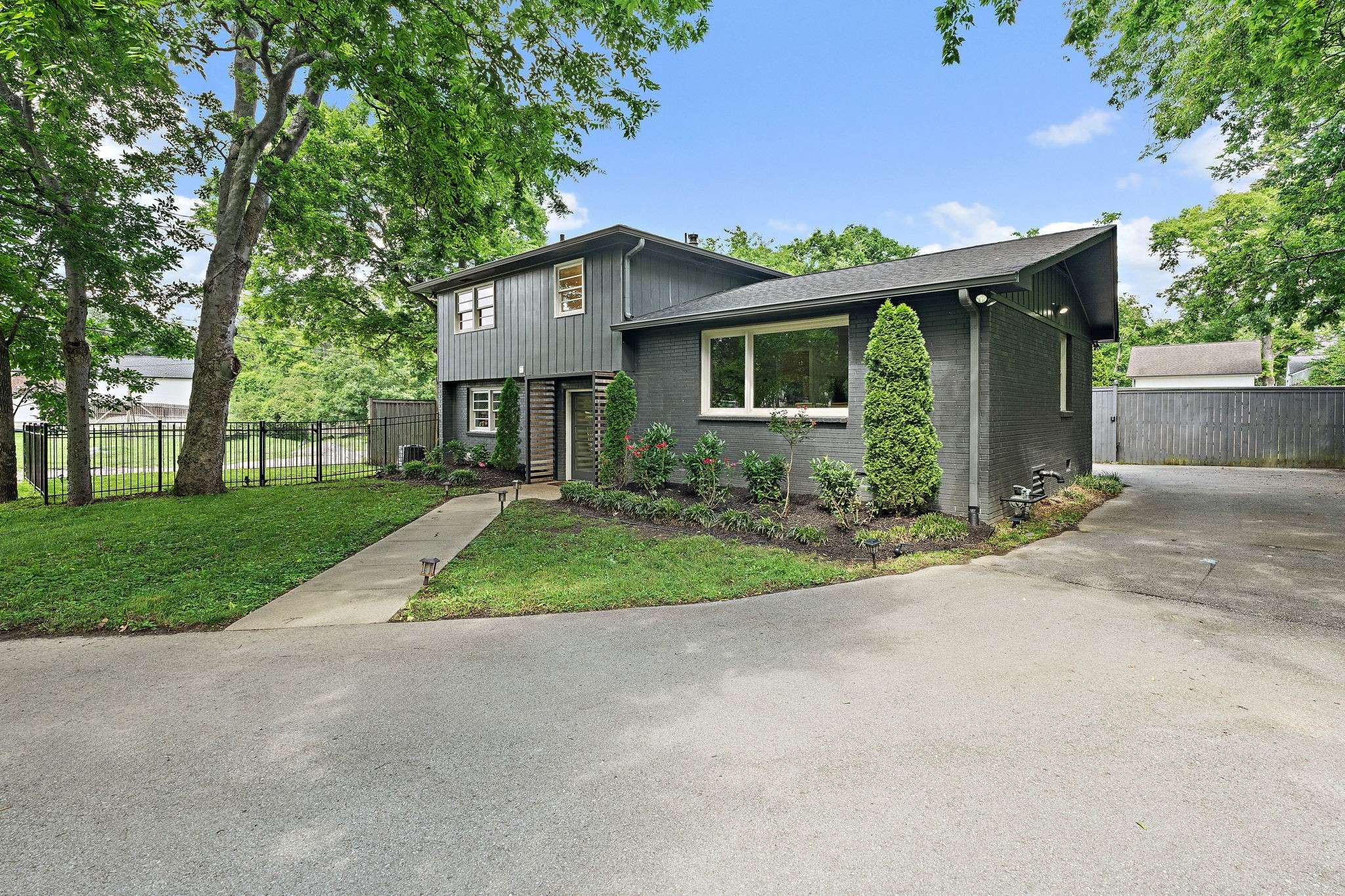 Nashville, TN 37204,4516A Granny White Pike
