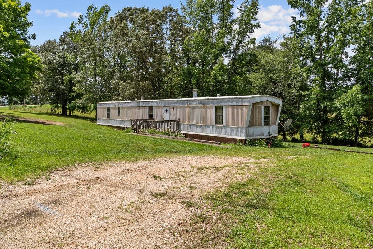 Camden, TN 38320,6495 Divider Natchez Trace Rd