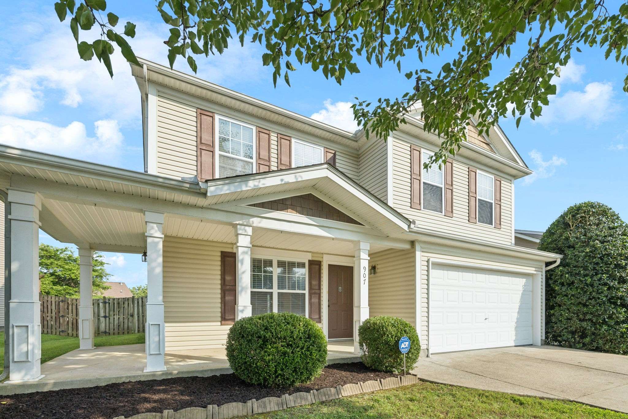 Smyrna, TN 37167,907 Grand Oak Dr