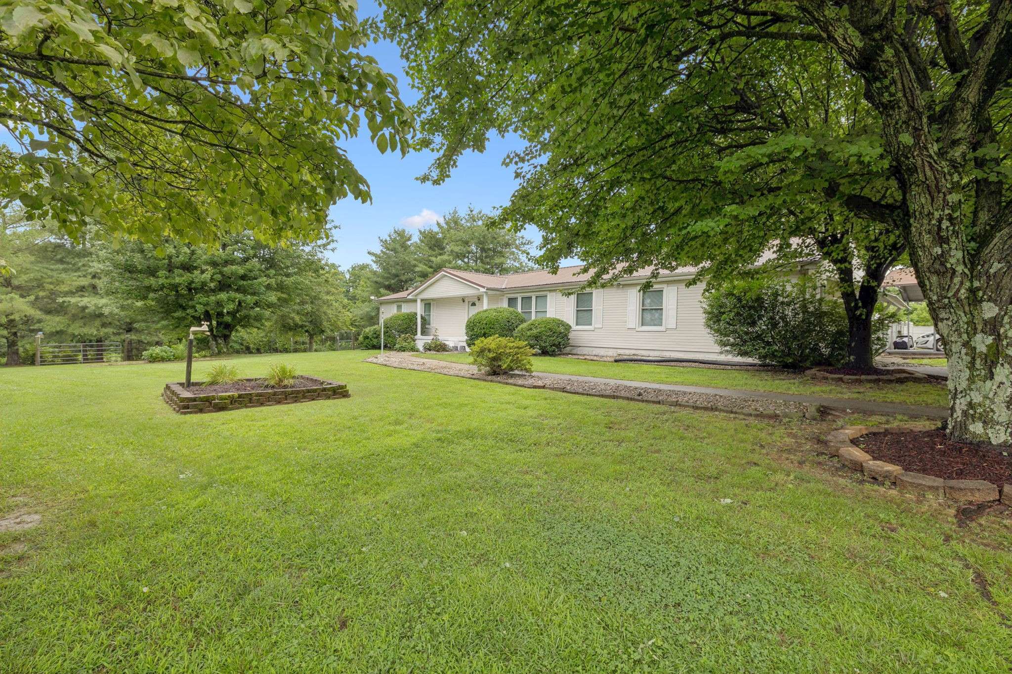 Portland, TN 37148,115 White Rd