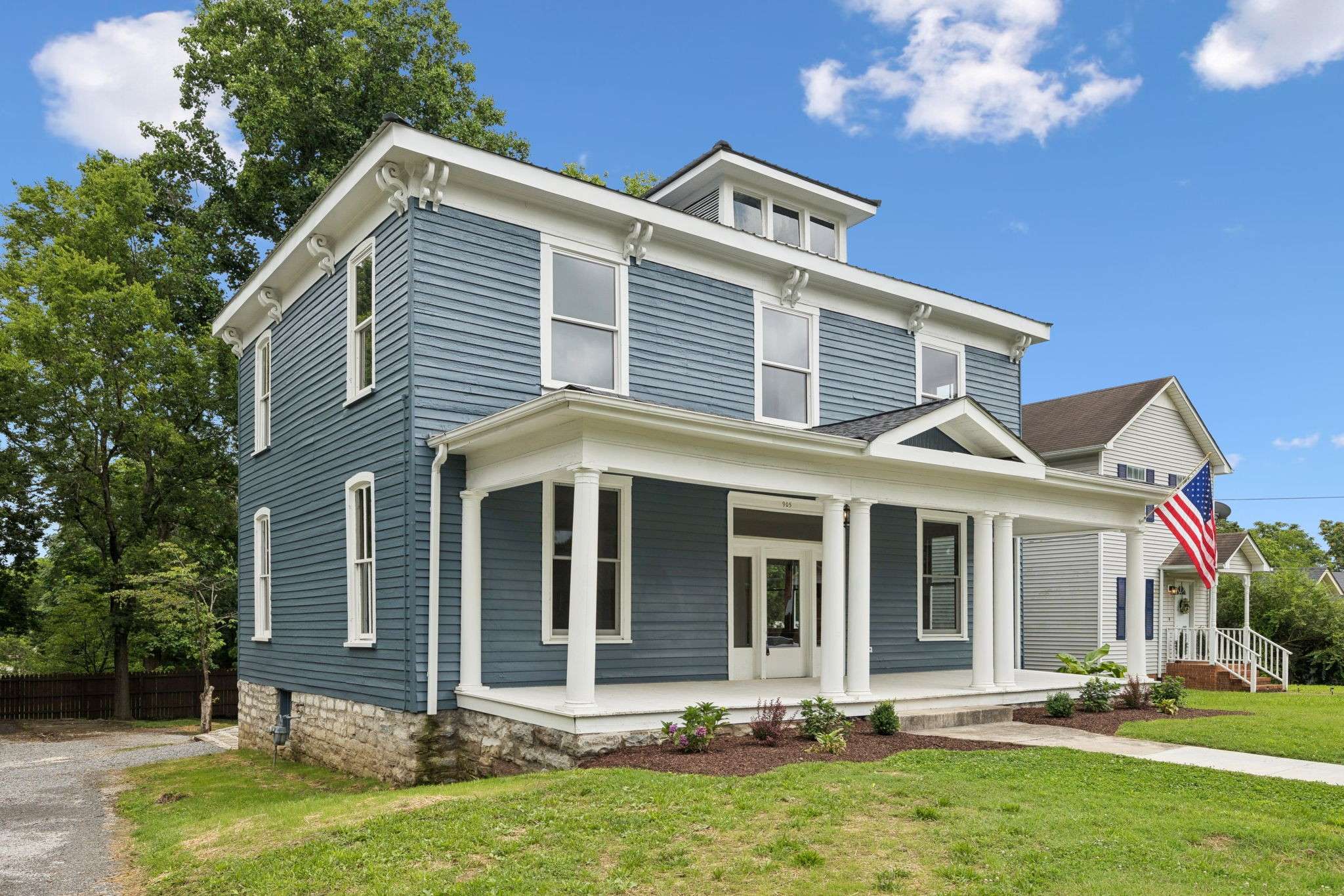Columbia, TN 38401,905 School St