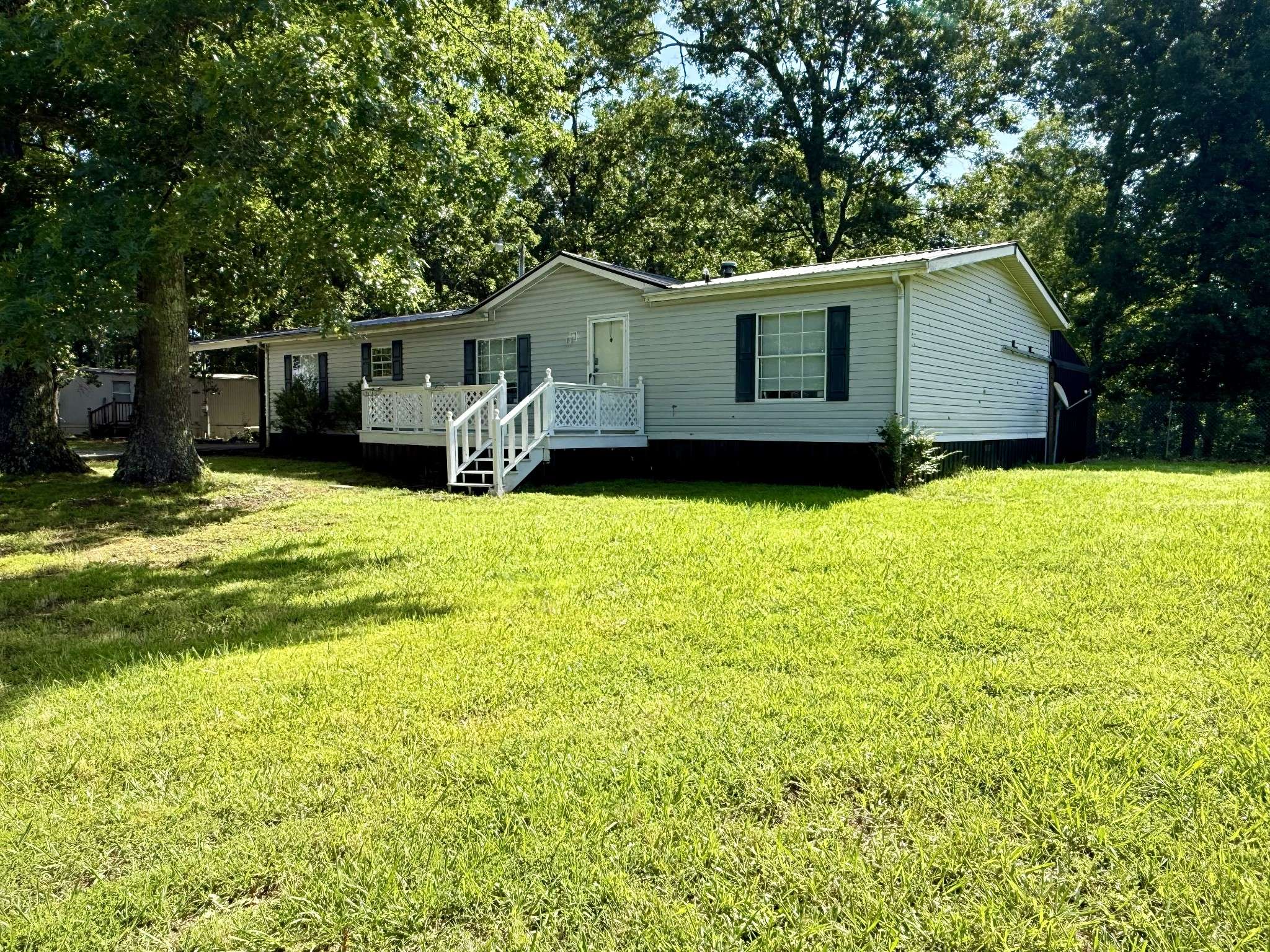Hohenwald, TN 38462,102 Backwoods Dr