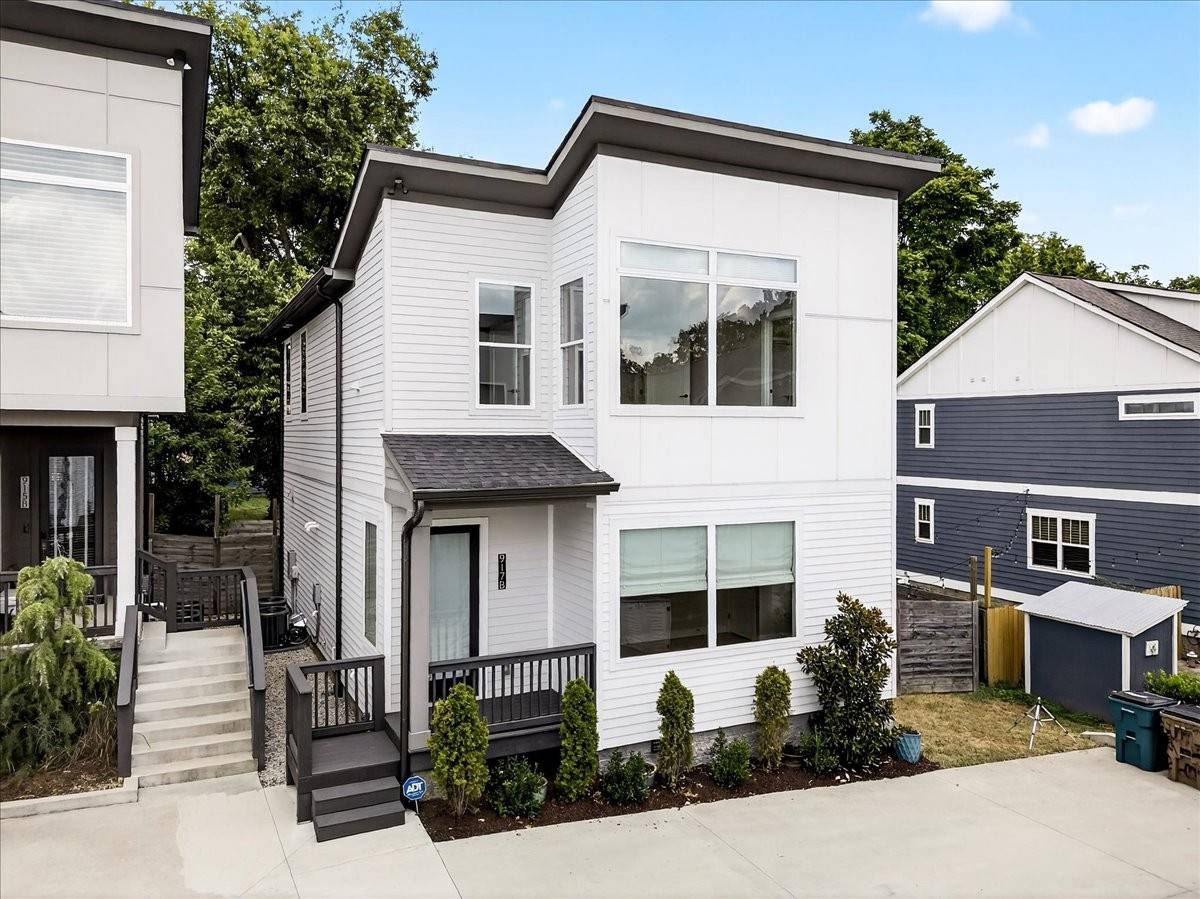 Nashville, TN 37216,917B Delmas Ave