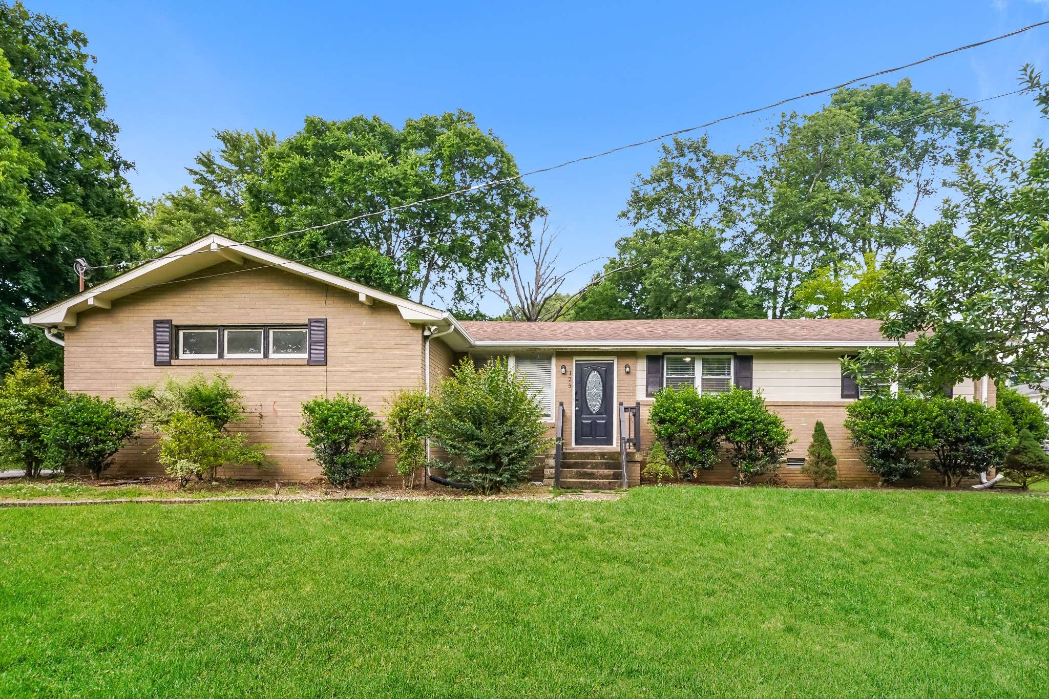 Hendersonville, TN 37075,125 Roberta Dr
