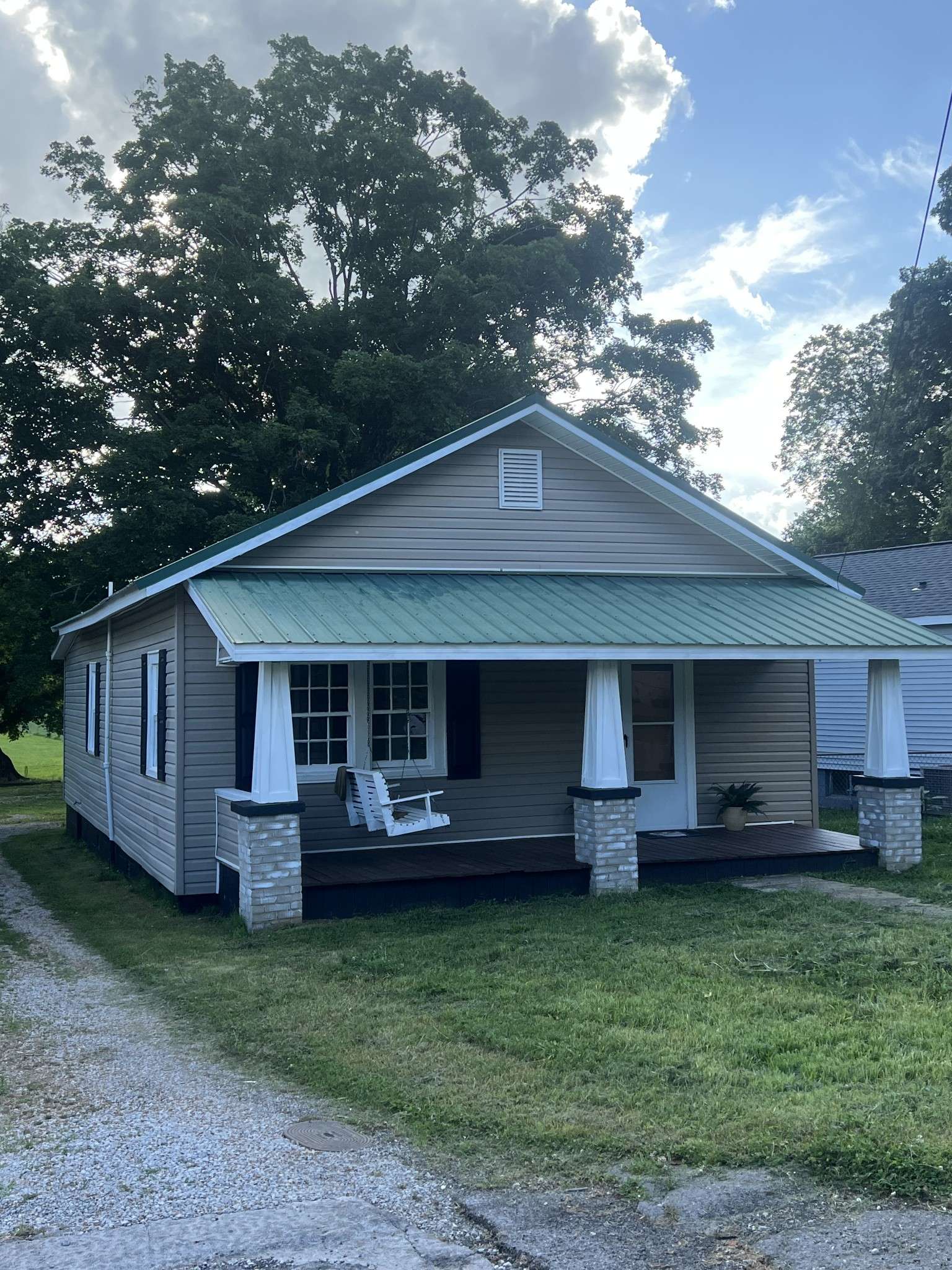 Winchester, TN 37398,816 S High St