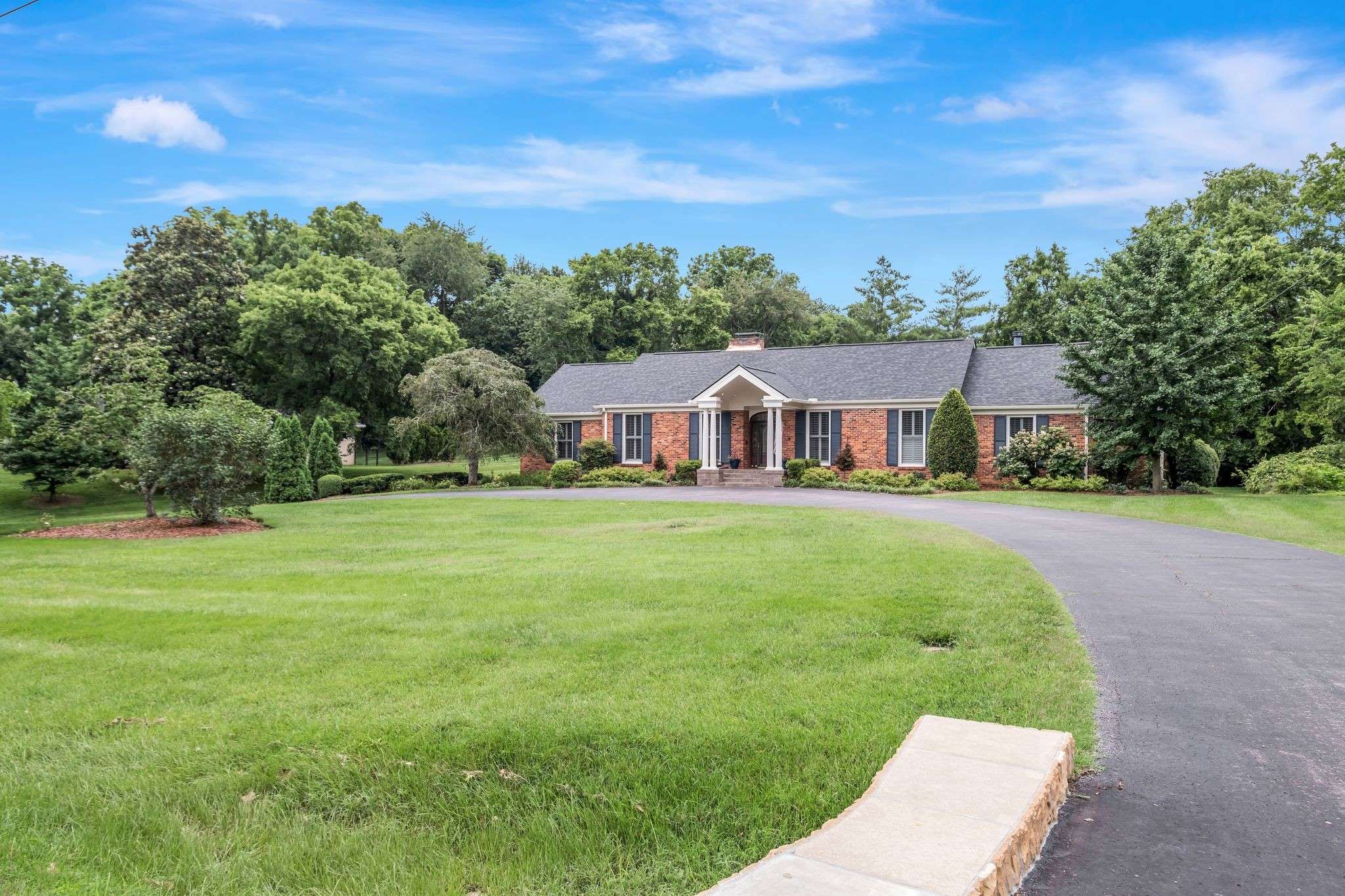 Nashville, TN 37205,111 Hardingwoods Pl