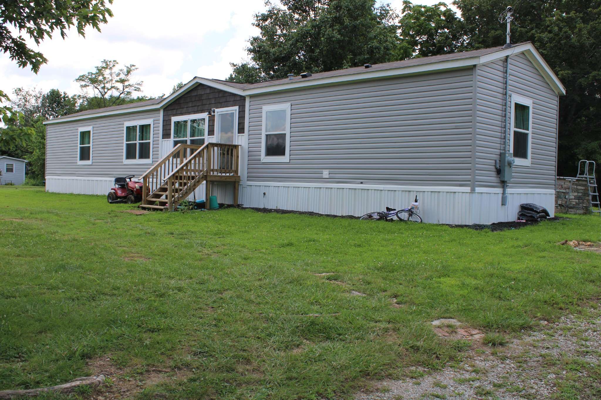 Goodspring, TN 38460,890 Oak Grove Rd