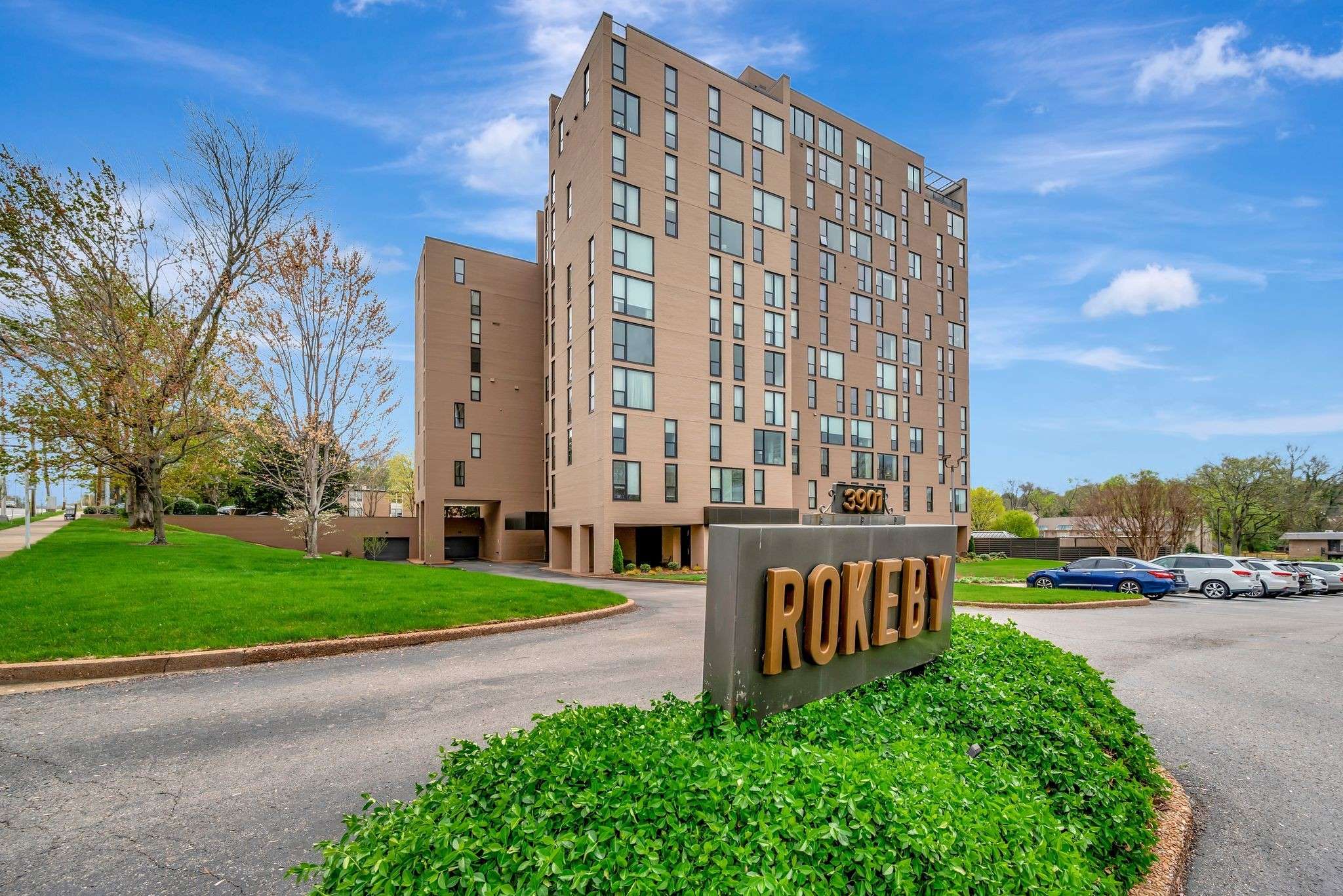Nashville, TN 37205,3901 West End Ave #403