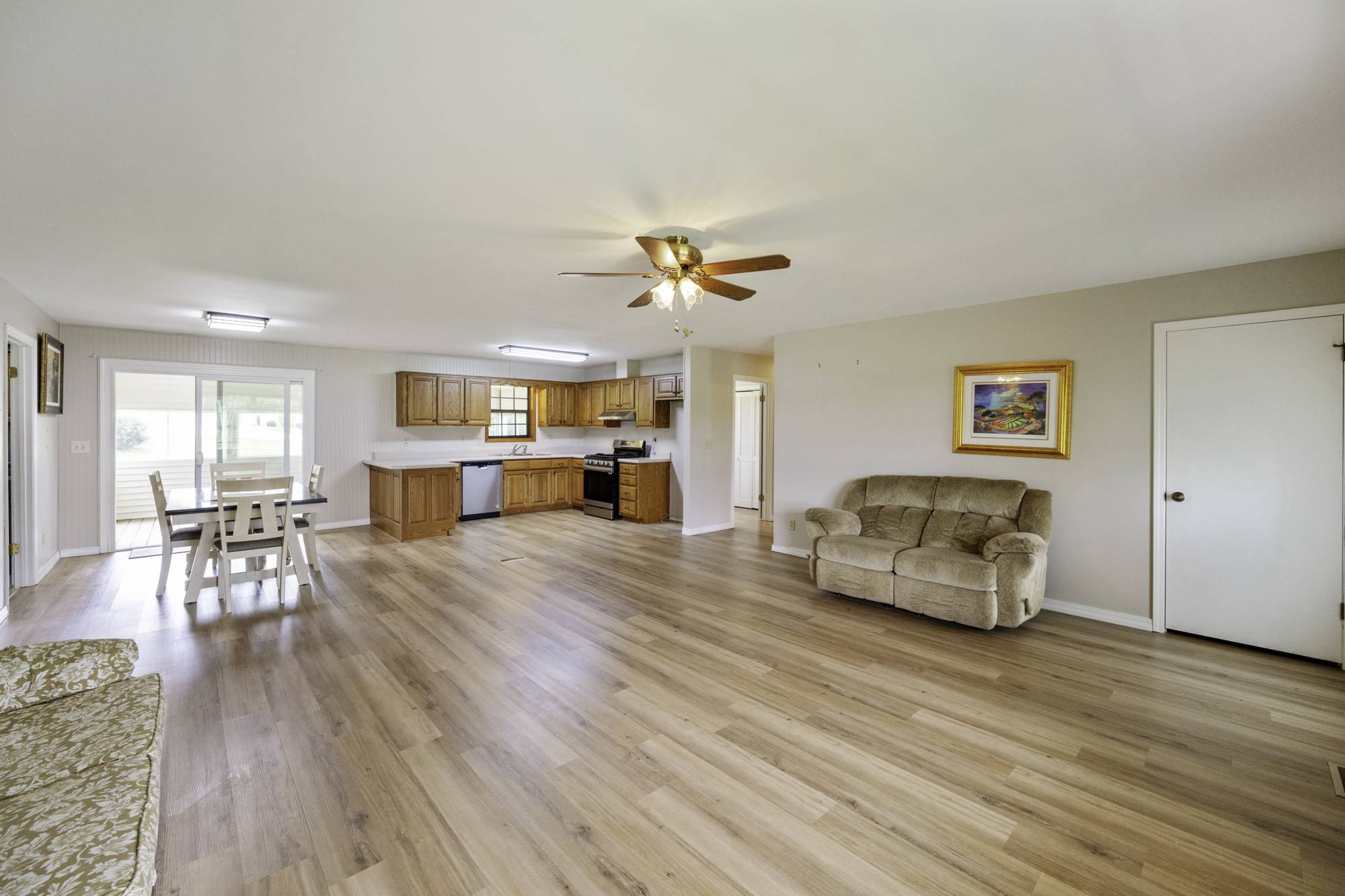 Huntingdon, TN 38344,17930 Main St #W