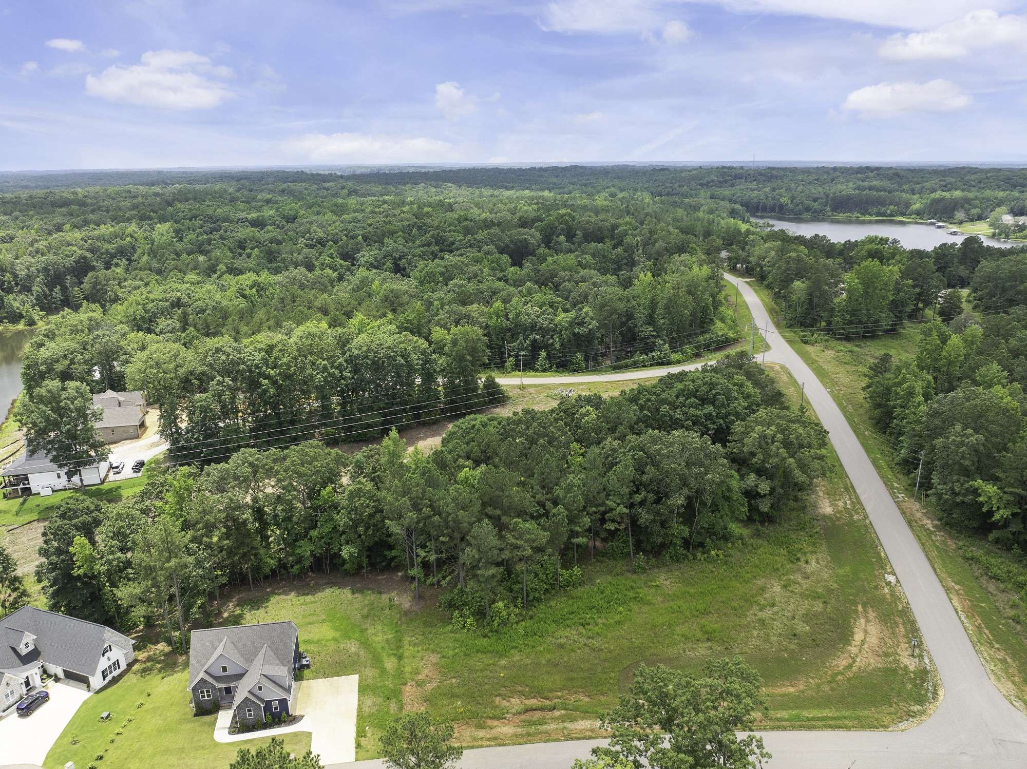 Huntingdon, TN 38344,0 Shoreline Dr