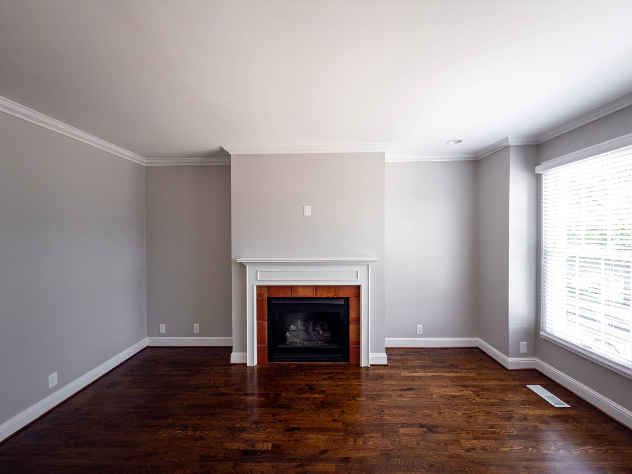 Nashville, TN 37212,527 32nd Ave #S