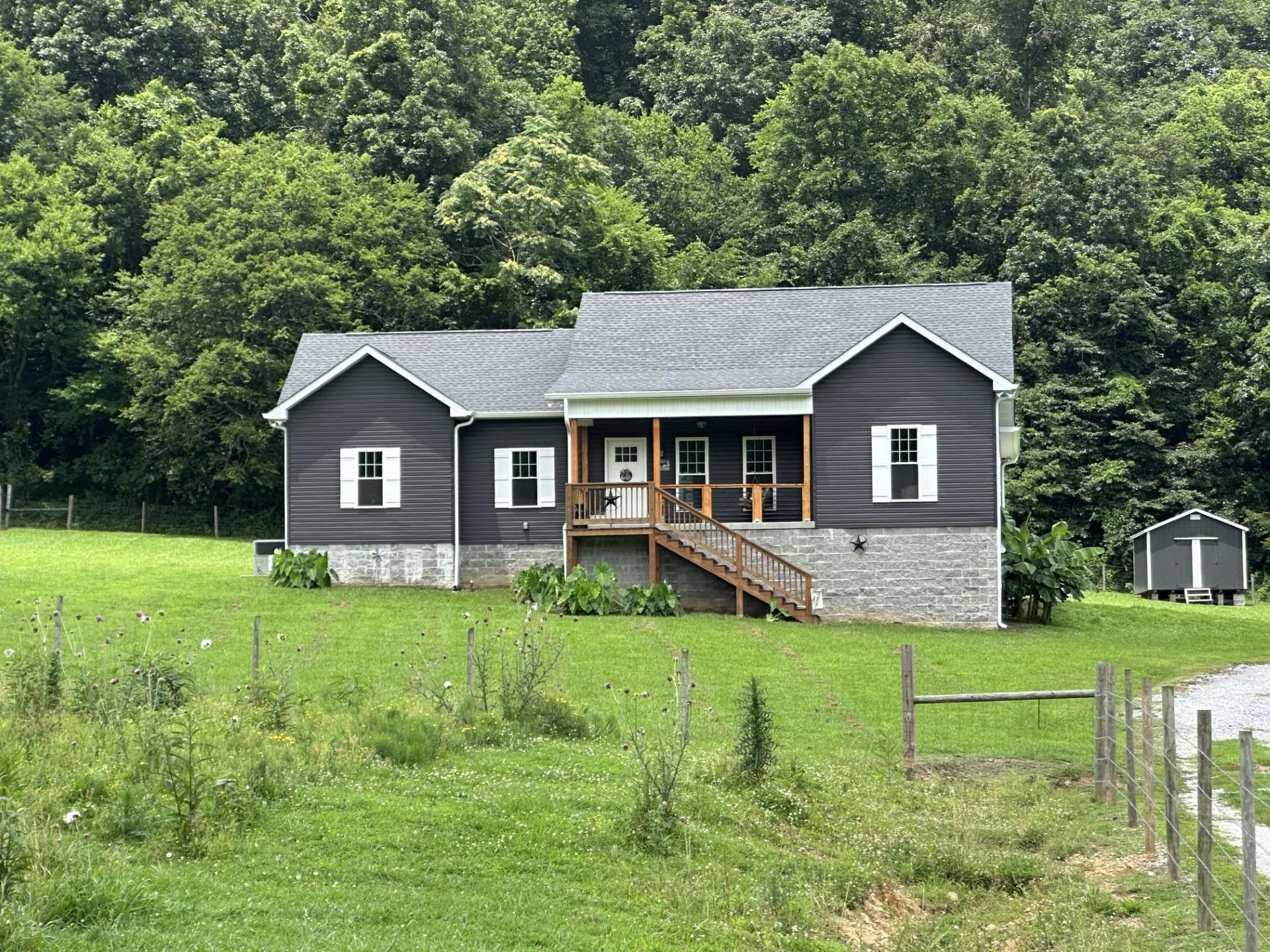 Wartrace, TN 37183,1669 Knob Creek Rd