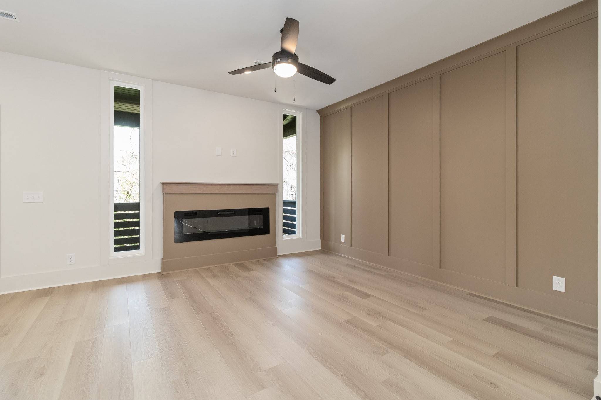 Clarksville, TN 37043,10 Holland Park West