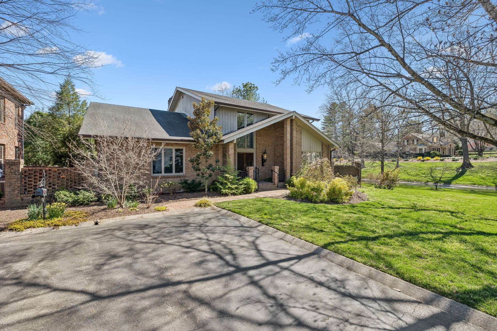 Nashville, TN 37205,29 Washington Park