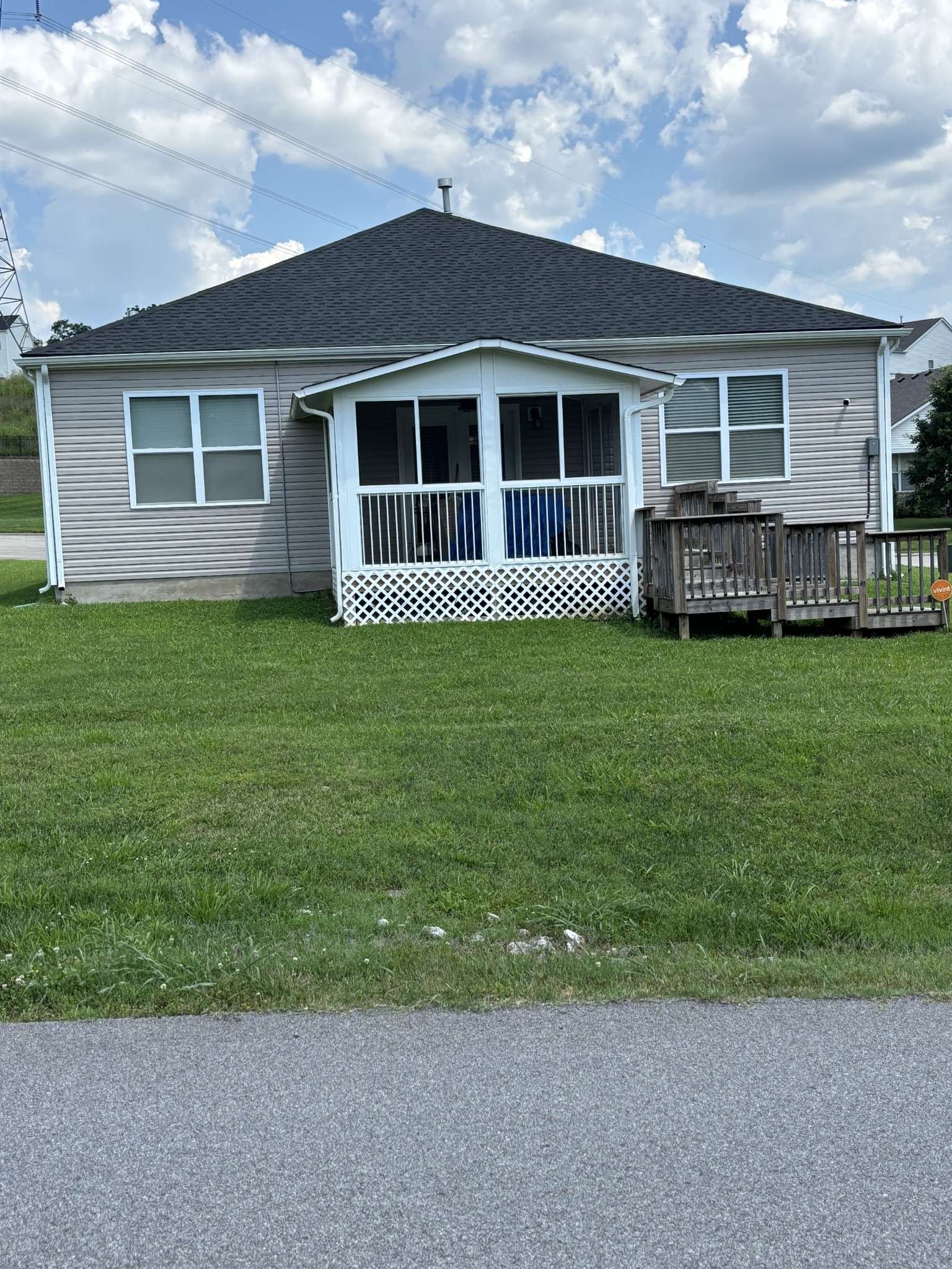 Columbia, TN 38401,601 Sheyes Cir