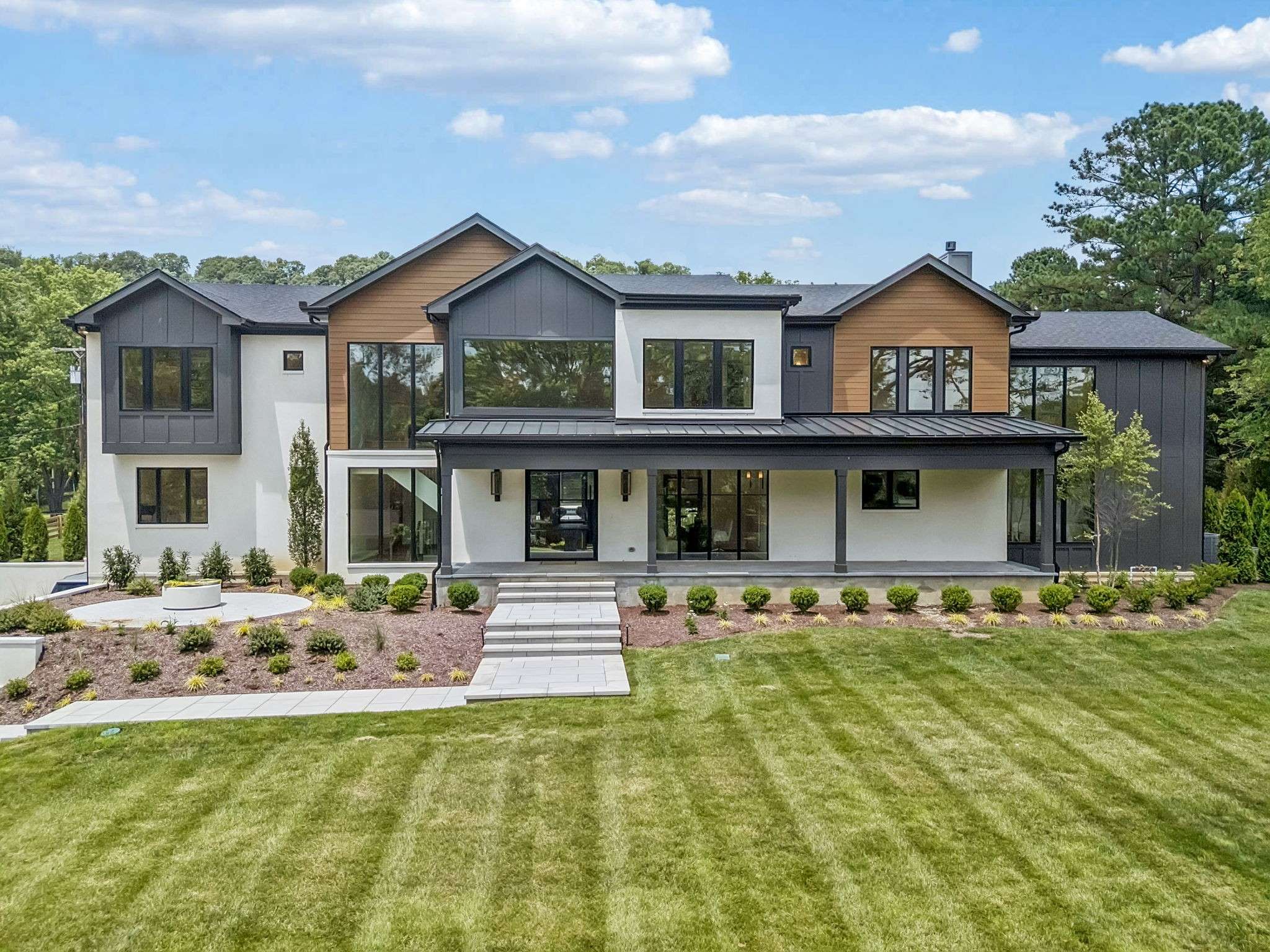 Nashville, TN 37215,5940 Robert E Lee Dr