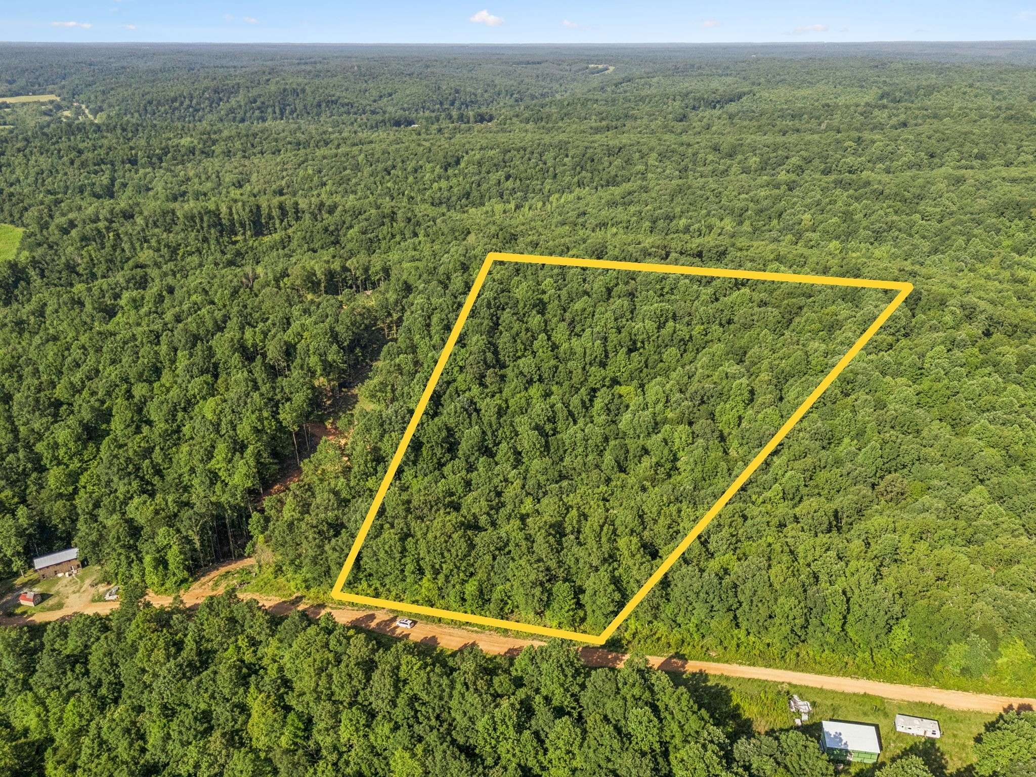 Mount Pleasant, TN 38474,220 Ellies Run