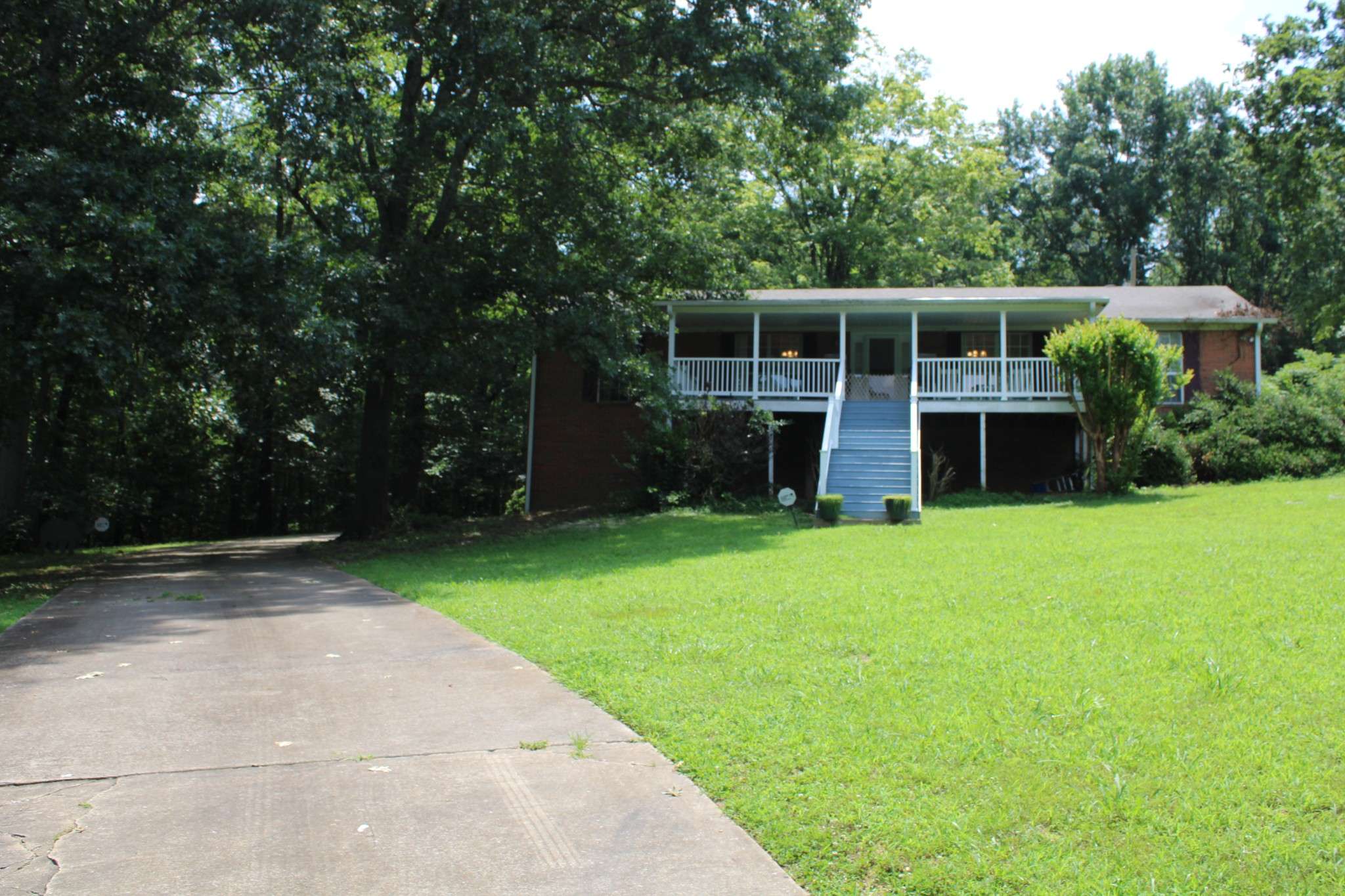 Prospect, TN 38477,631 Holt Hollow Rd
