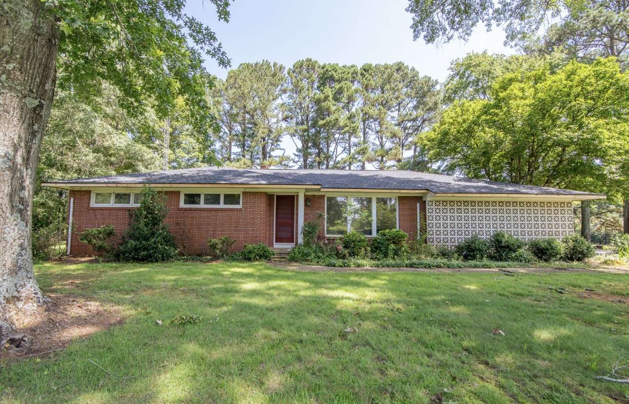 Loretto, TN 38469,867 Lexington Hwy