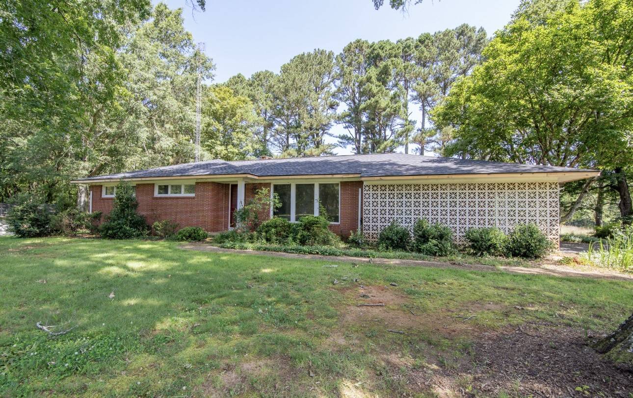 Loretto, TN 38469,867 Lexington Hwy