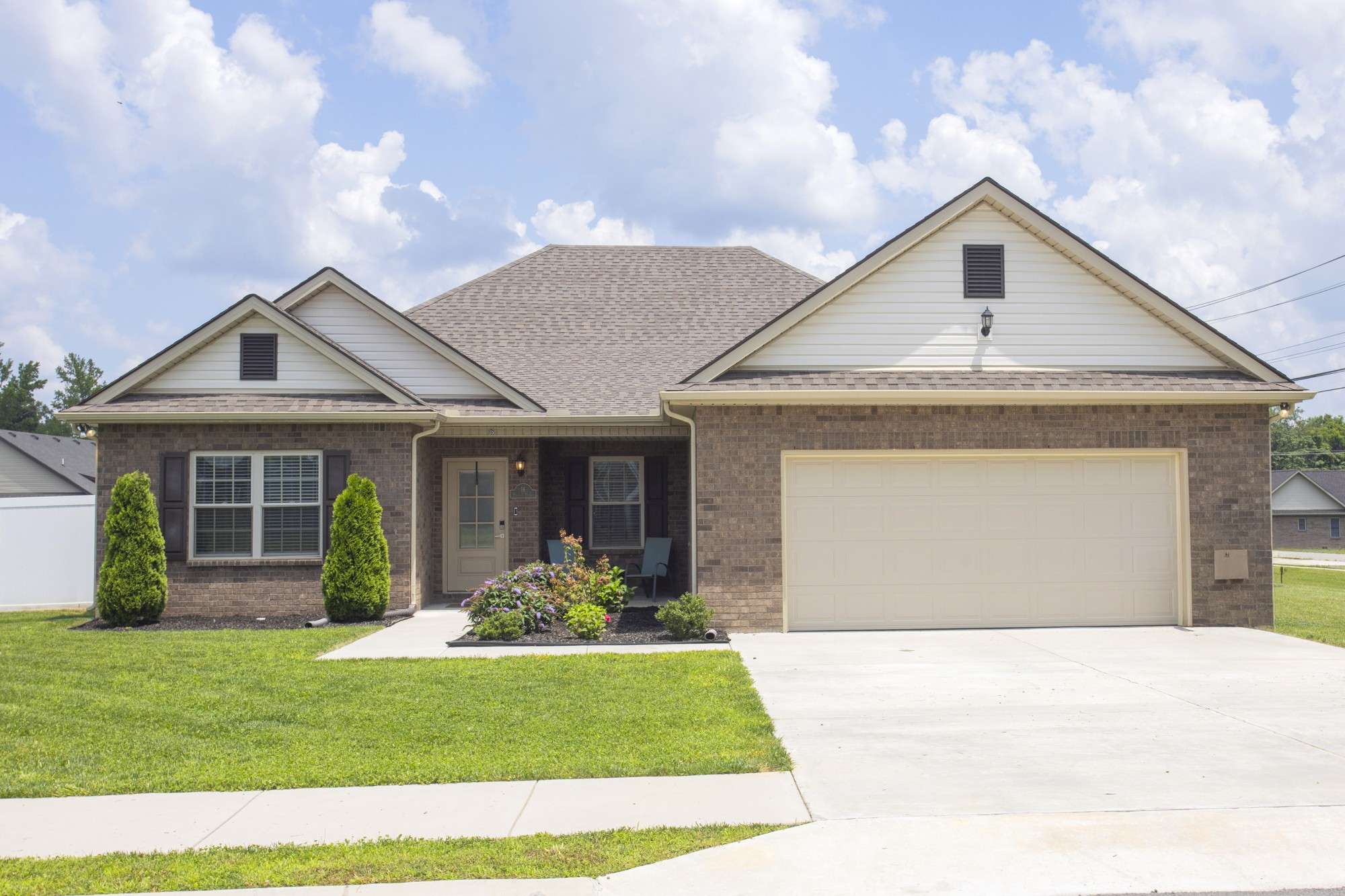 Tullahoma, TN 37388,16 Pinnacle Point Ln